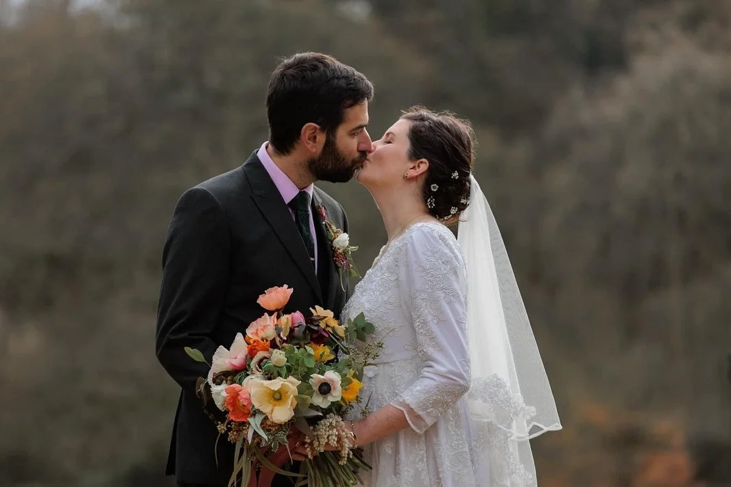 Big Announcement! 💐 
We&rsquo;re thrilled to introduce you to Aizel, an excellent, inspiring, and creative local florist who is one of our preferred vendors.
 
&ldquo;I create wedding flowers with every couple&rsquo;s dream wedding at the forefront 