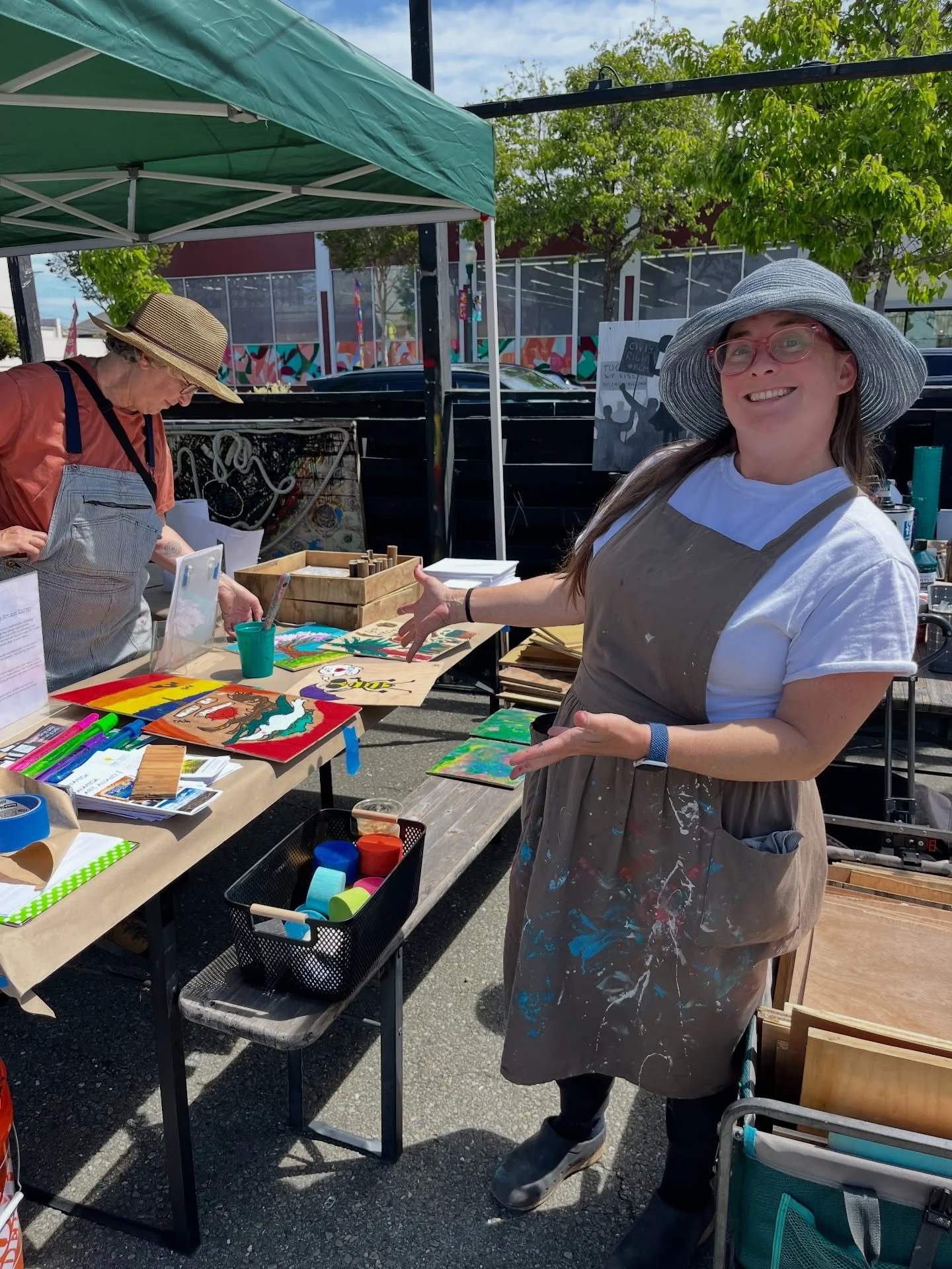 Art Mob - Sunday, April 19th - here until 3pm. 

Webster Park
1435 Webster Street
Alameda, CA

Come help us beautify Webster Park and decorate 🐝 Bee Pollinator Boxes 🎨🫟👩🏽&zwj;🎨🧑🏻&zwj;🎨

Join the Creativity Center of Alameda, 100K Trees and t