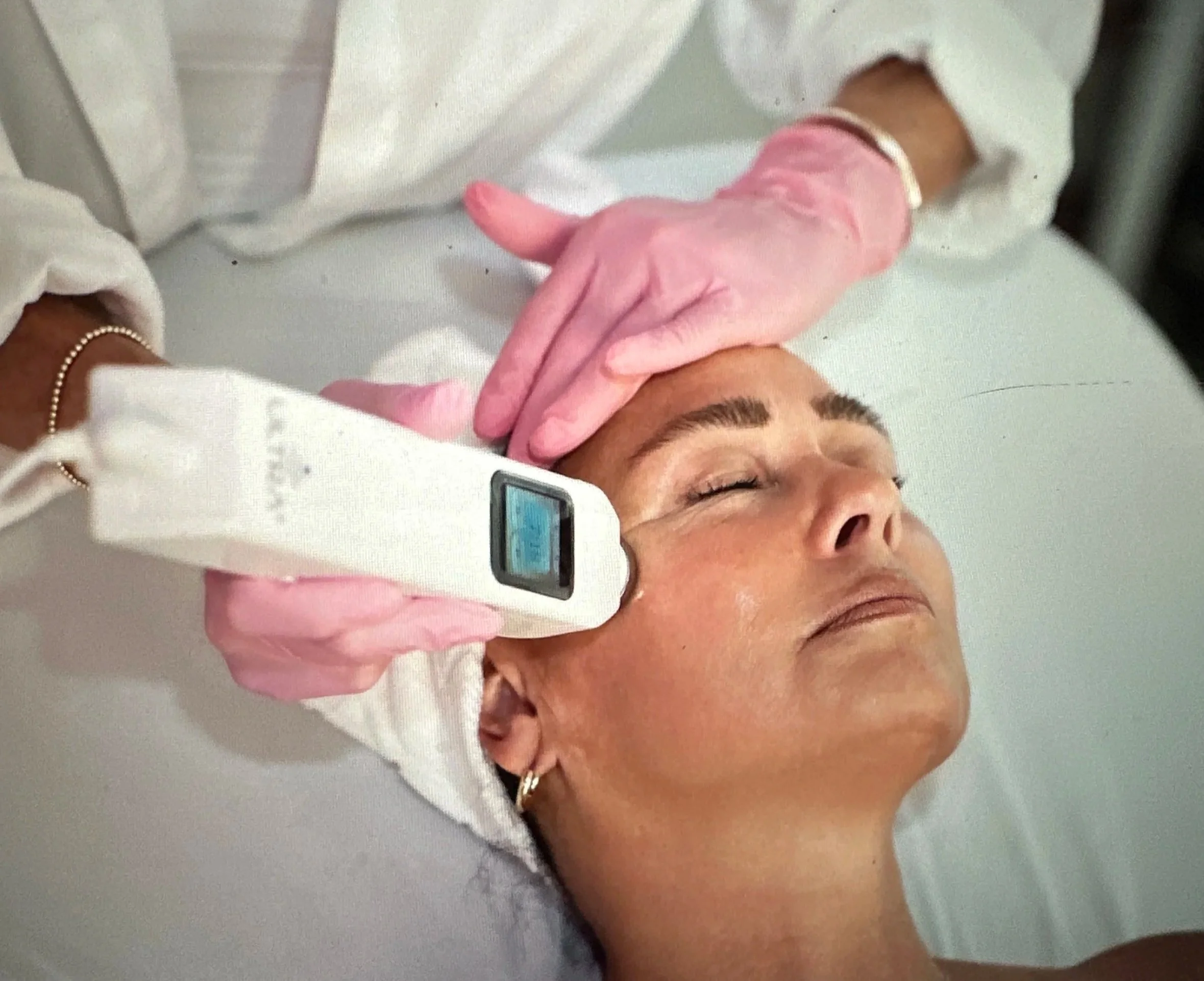 The Ultra+ Collagen Rebuild Treatment