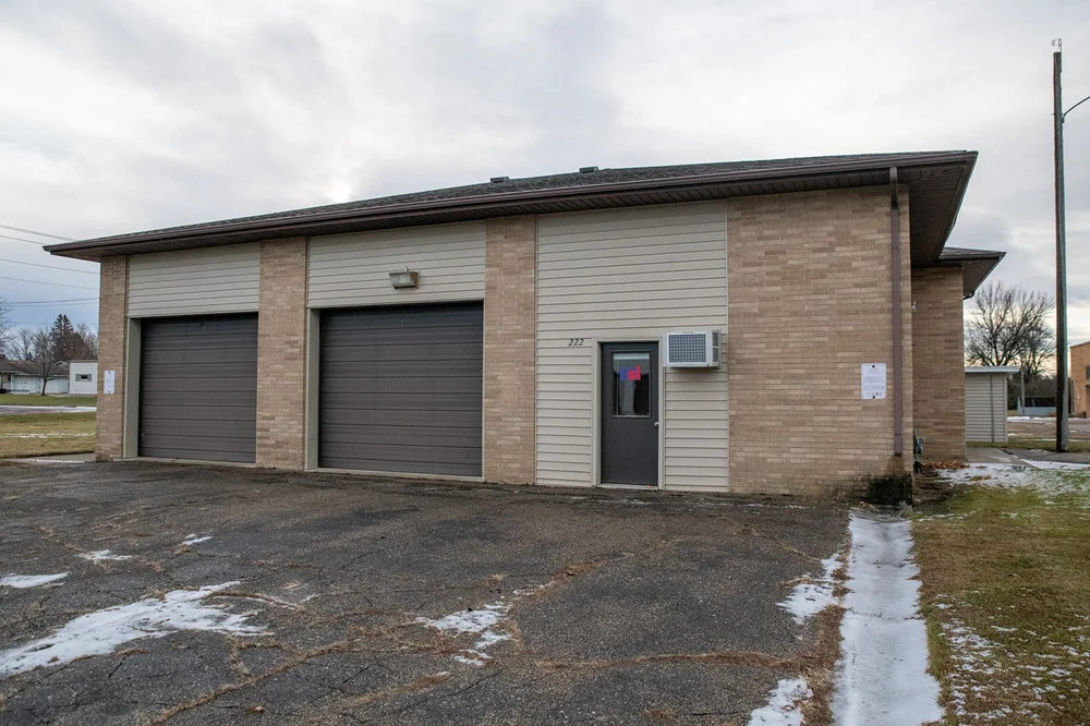 Apartment with garage for rent near me