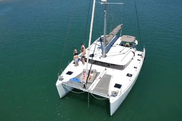 CATAMARAN-ISEA-ONE-DRONE-2.jpg