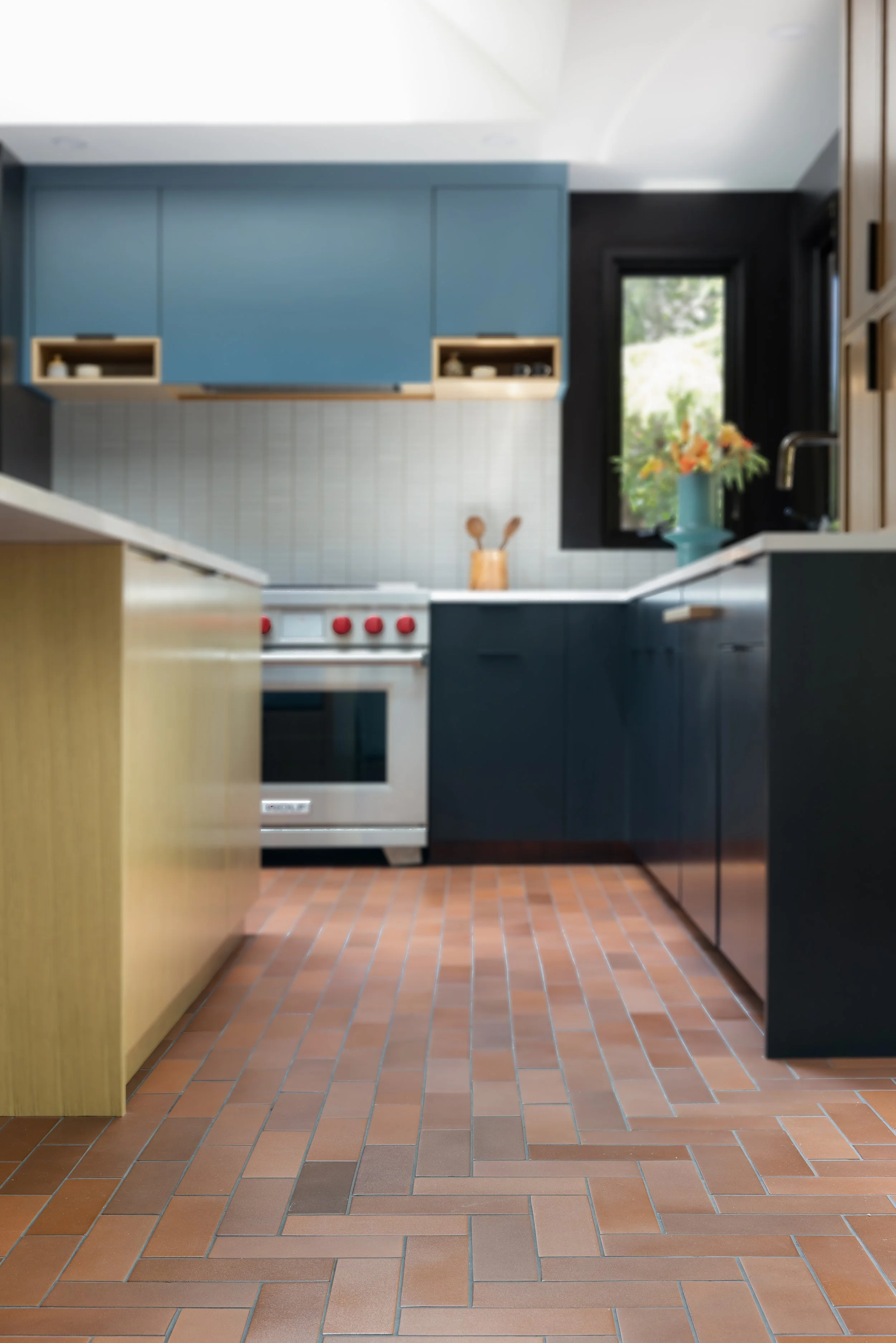 Gaines_11.jpg