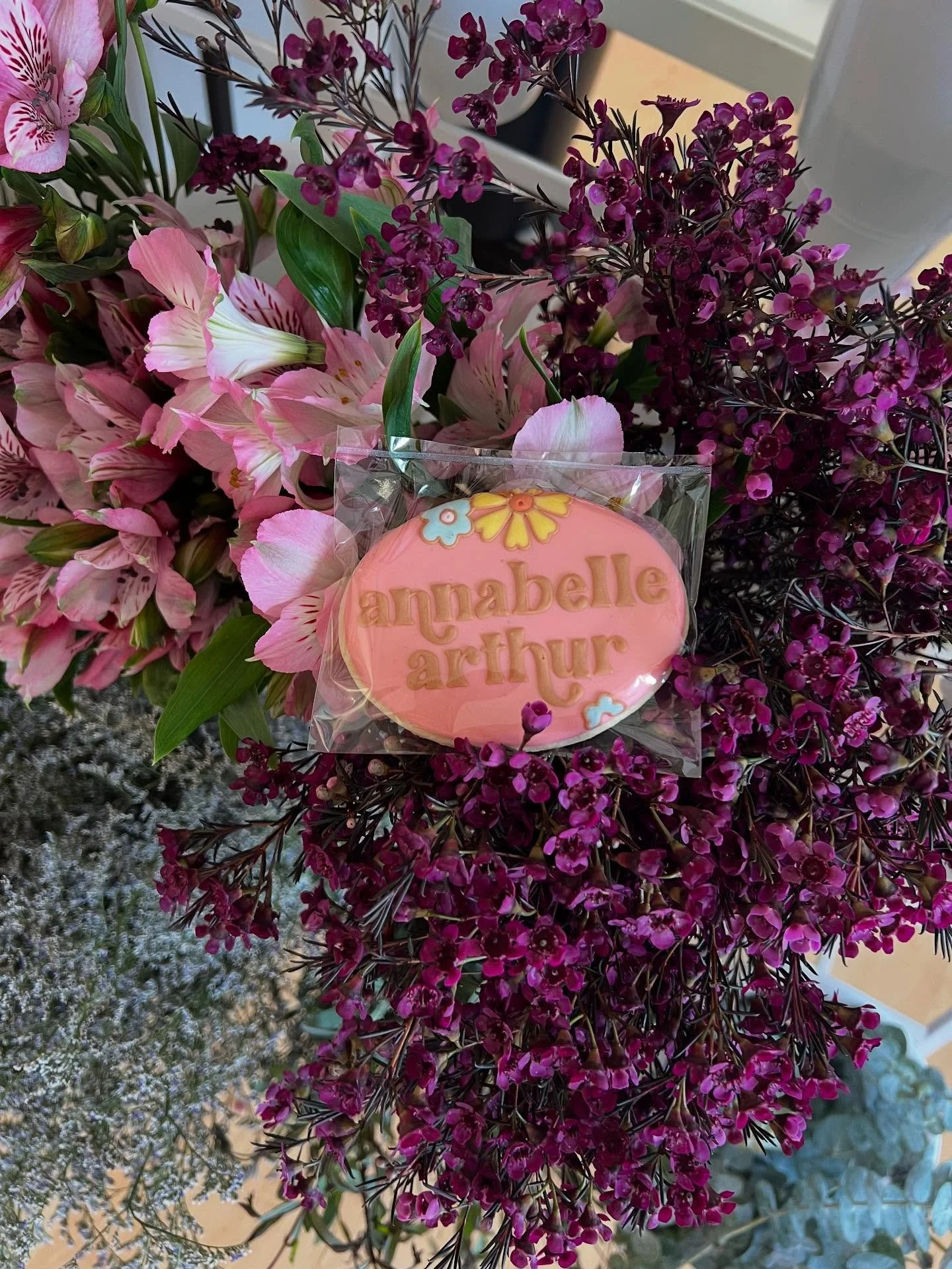 What a sweet celebration for @annabellearthurboutique and their 1 year anniversary celebration in the Hyde Park Square! 

It&rsquo;s such a gift, I don&rsquo;t take lightly, to get to connect with such amazing and sweet new friends, fellow business o