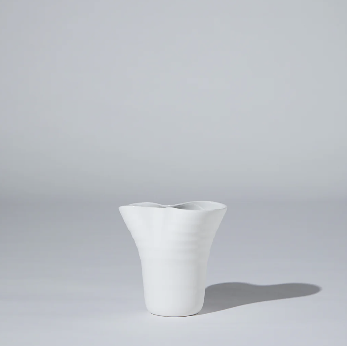 Cloud Sunday Vase Snow