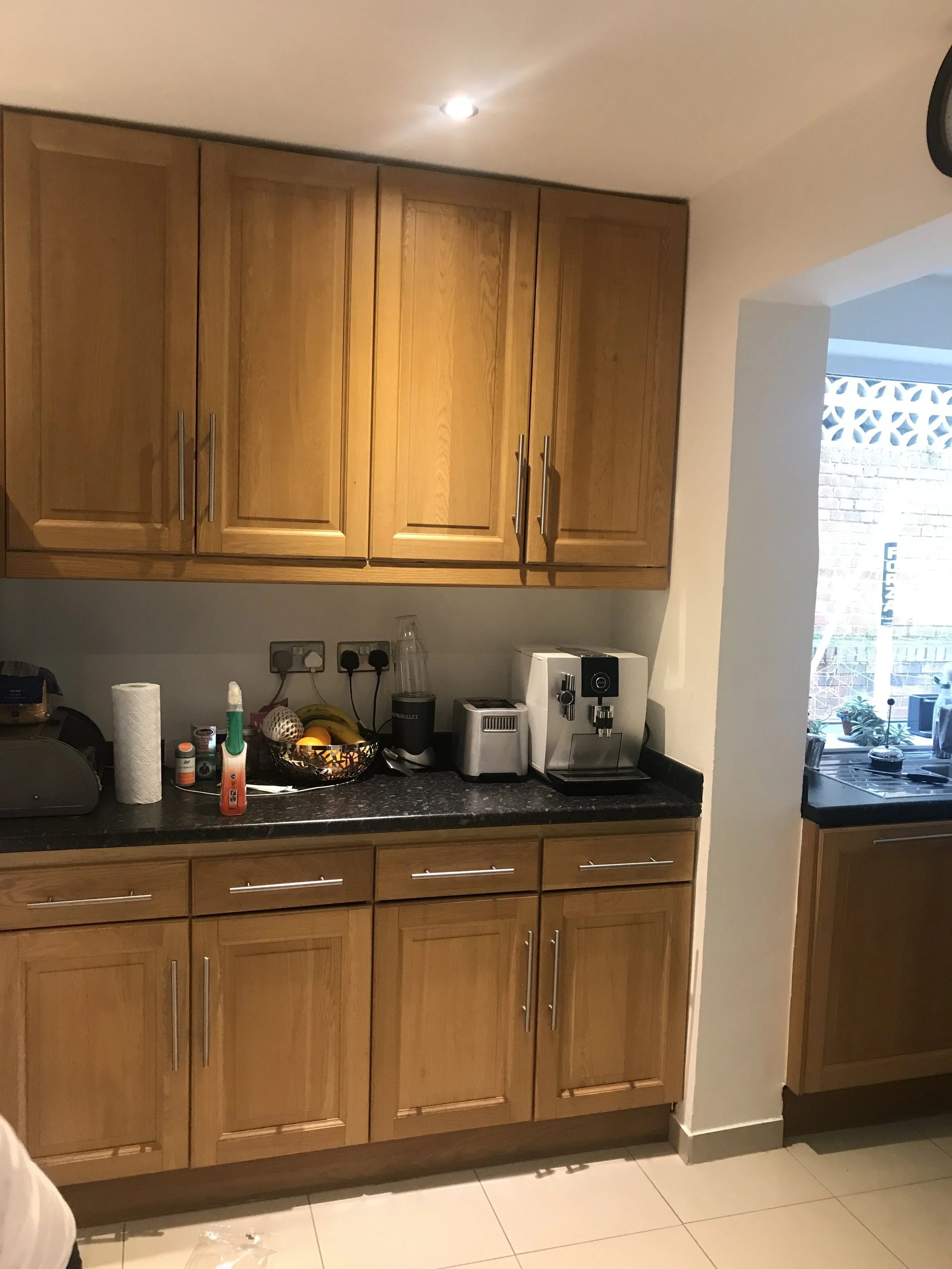 kitchen-cabinets-before-oak.jpg