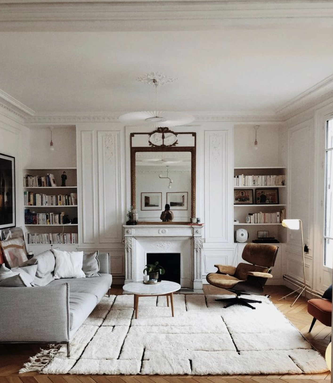 room with beautiful wall and ceiling molding