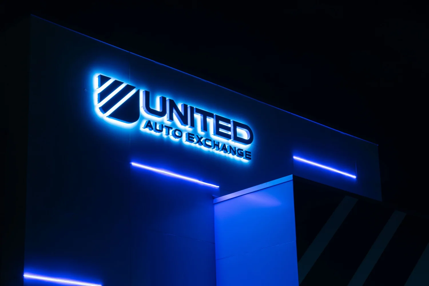 United Auto Exchange Addison Illinois Aesthetic Wallpaper