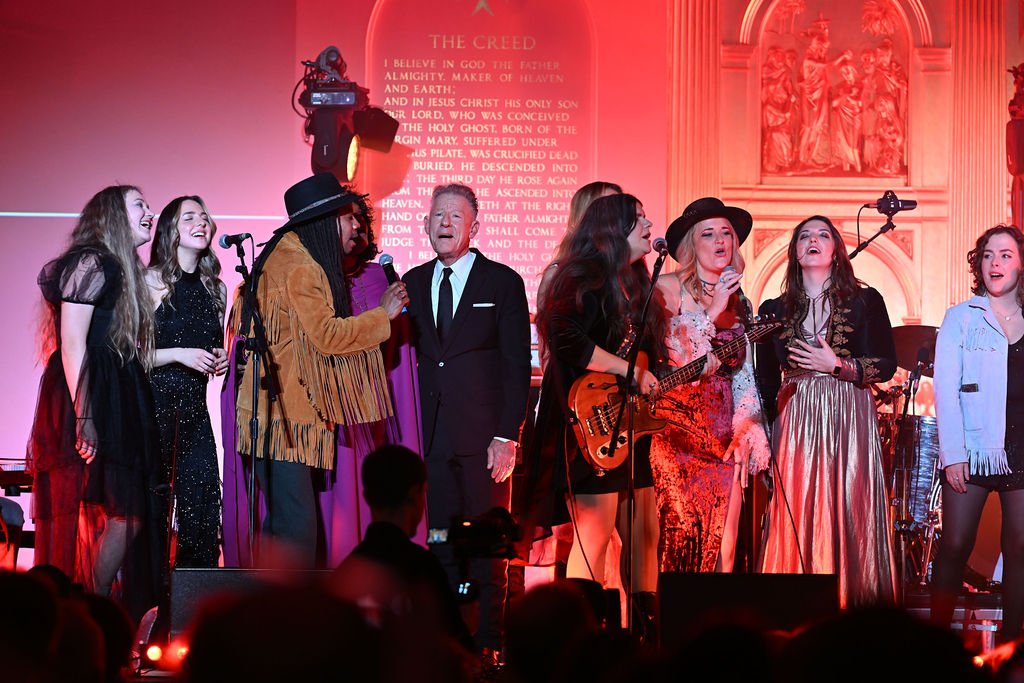 Awards Show Finale