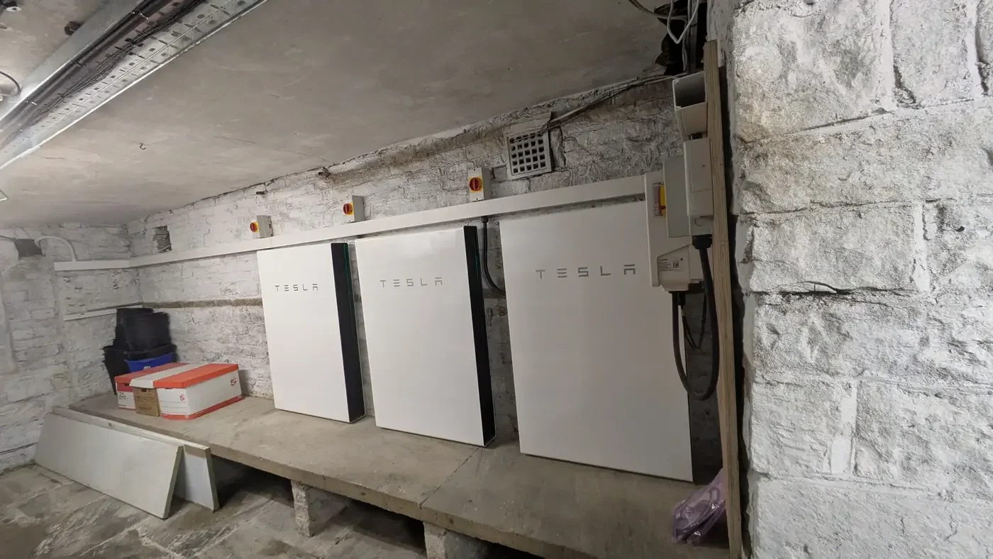 Commercial battery storage installation