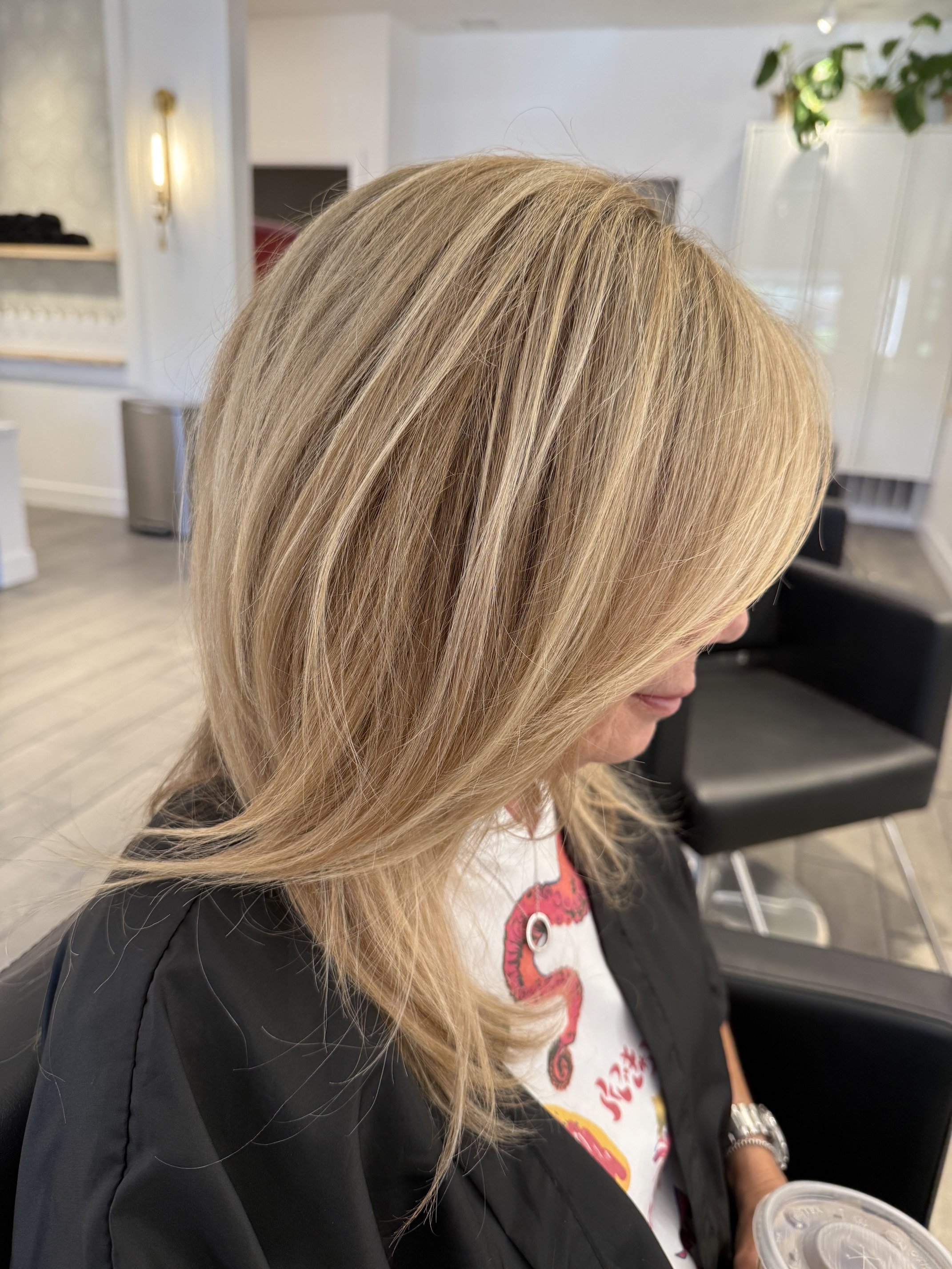 stylist / niki