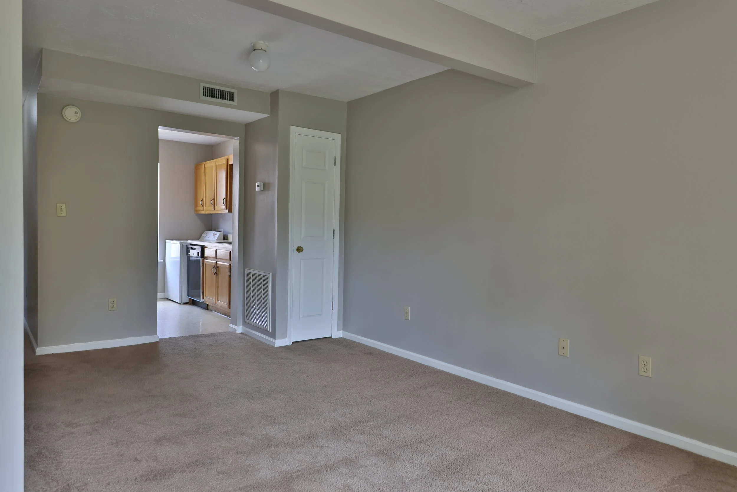 Skyhawk Rentals | Find Your Nest