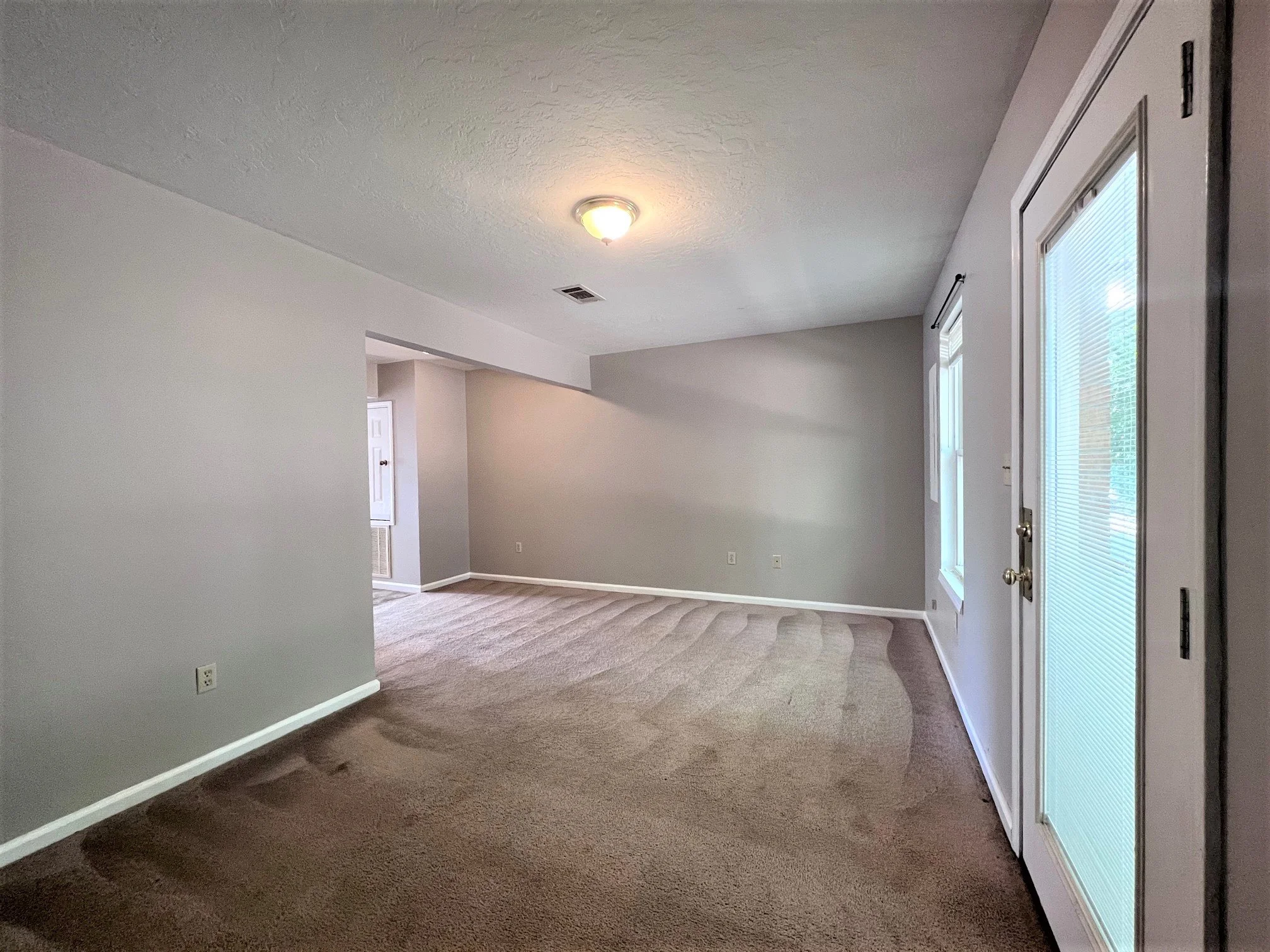 Living Room.jpg