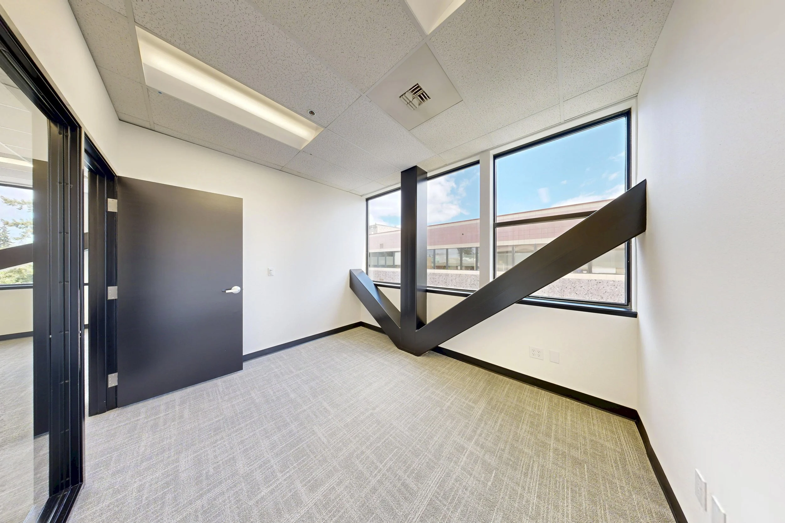 The-Hub_612_Suite-402_3.jpg