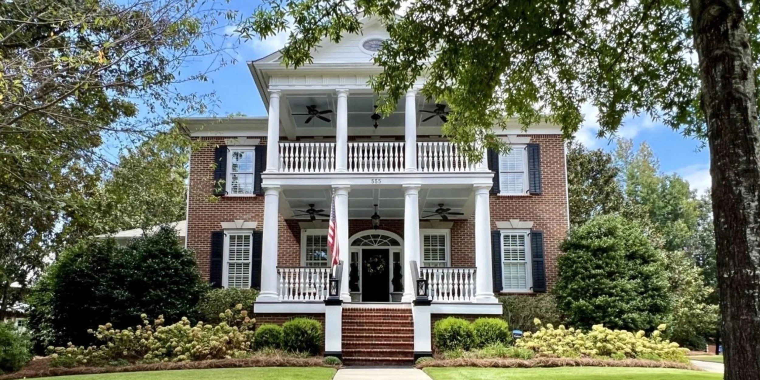 What's the Difference Between Interior and Exterior Paint and Why It Matters