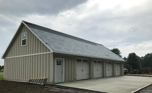 pole barn 1.jpg