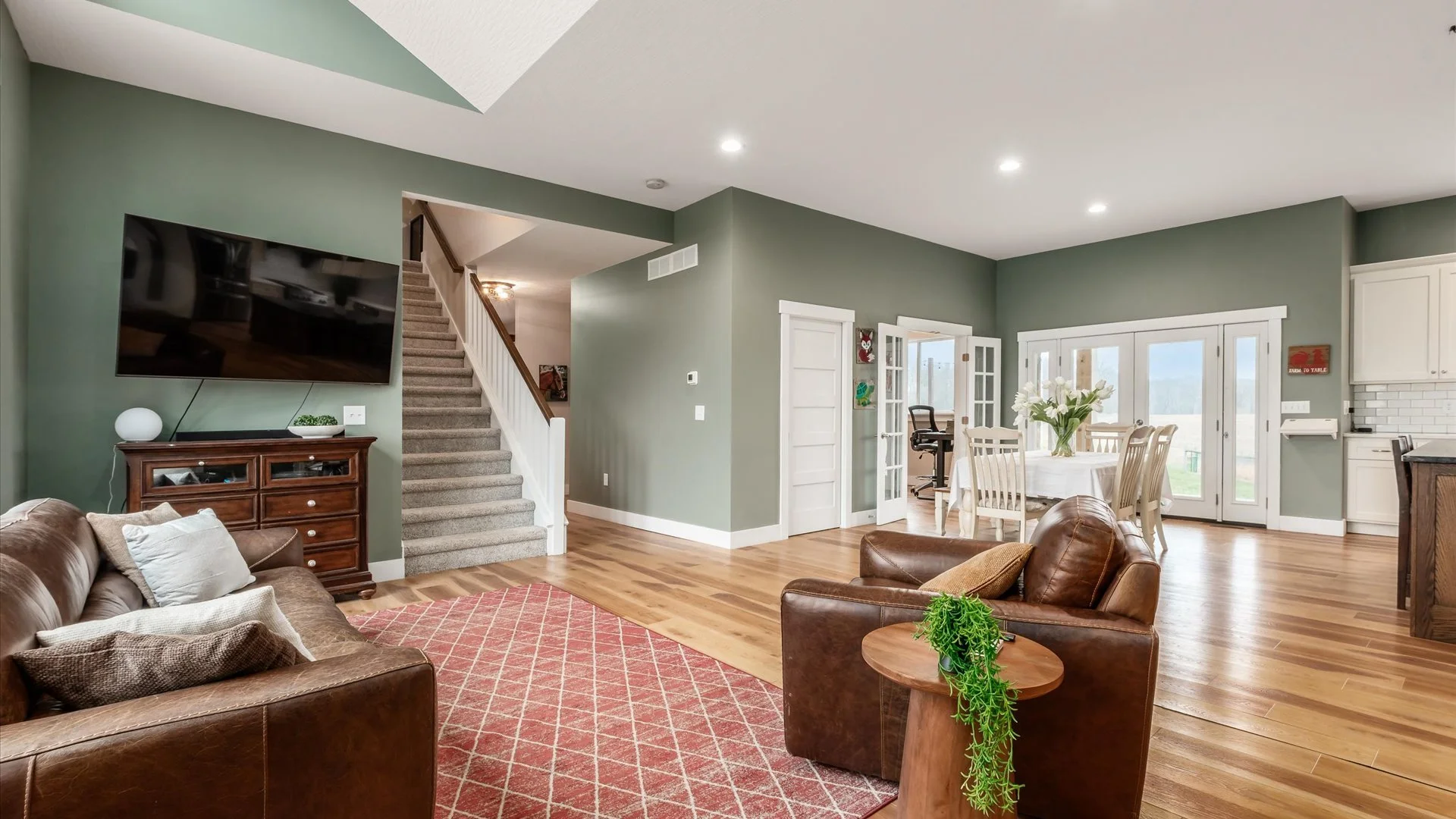 08-zj 4608 Philipps Rd056.jpg