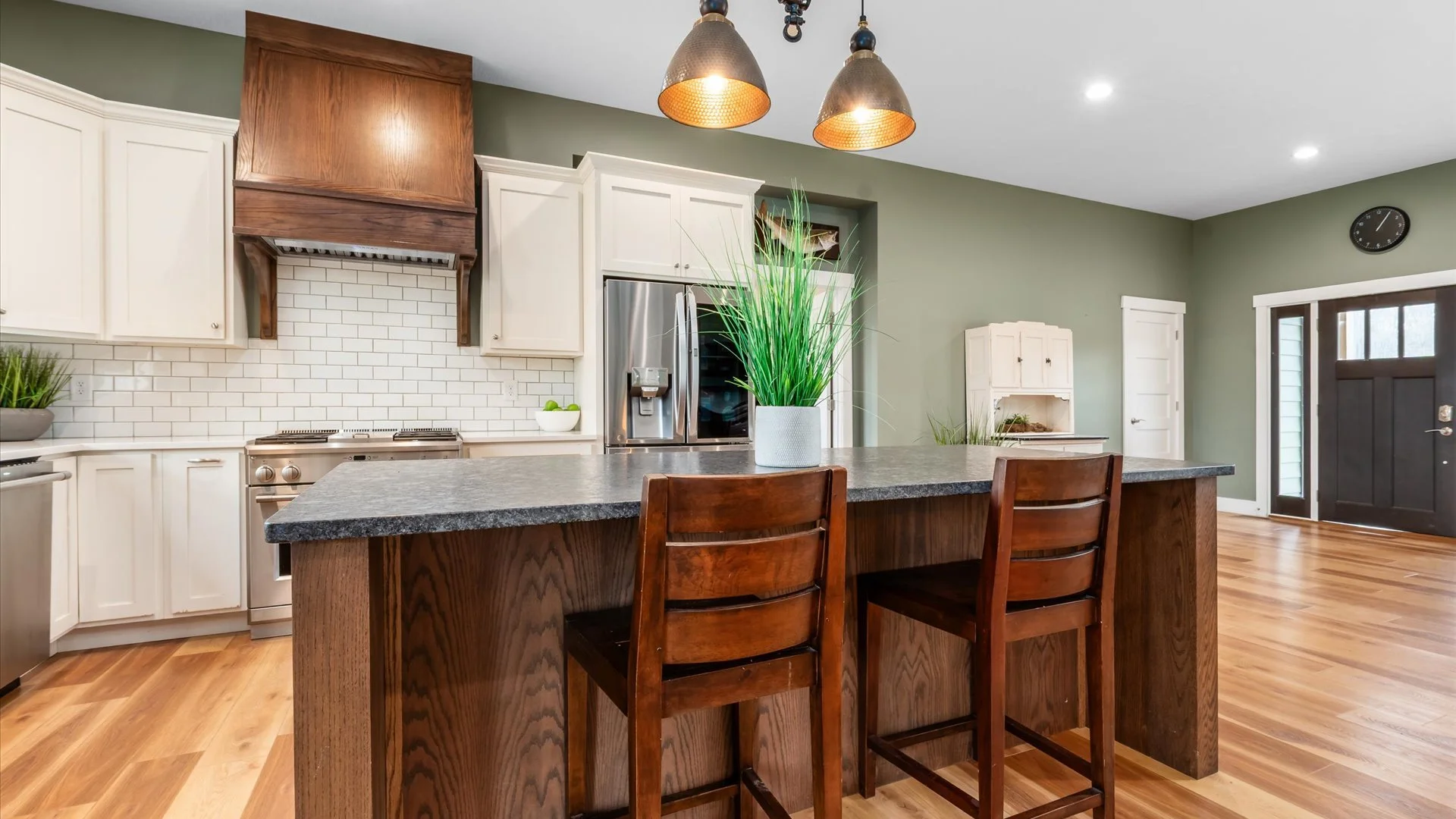 18-zj 4608 Philipps Rd086.jpg