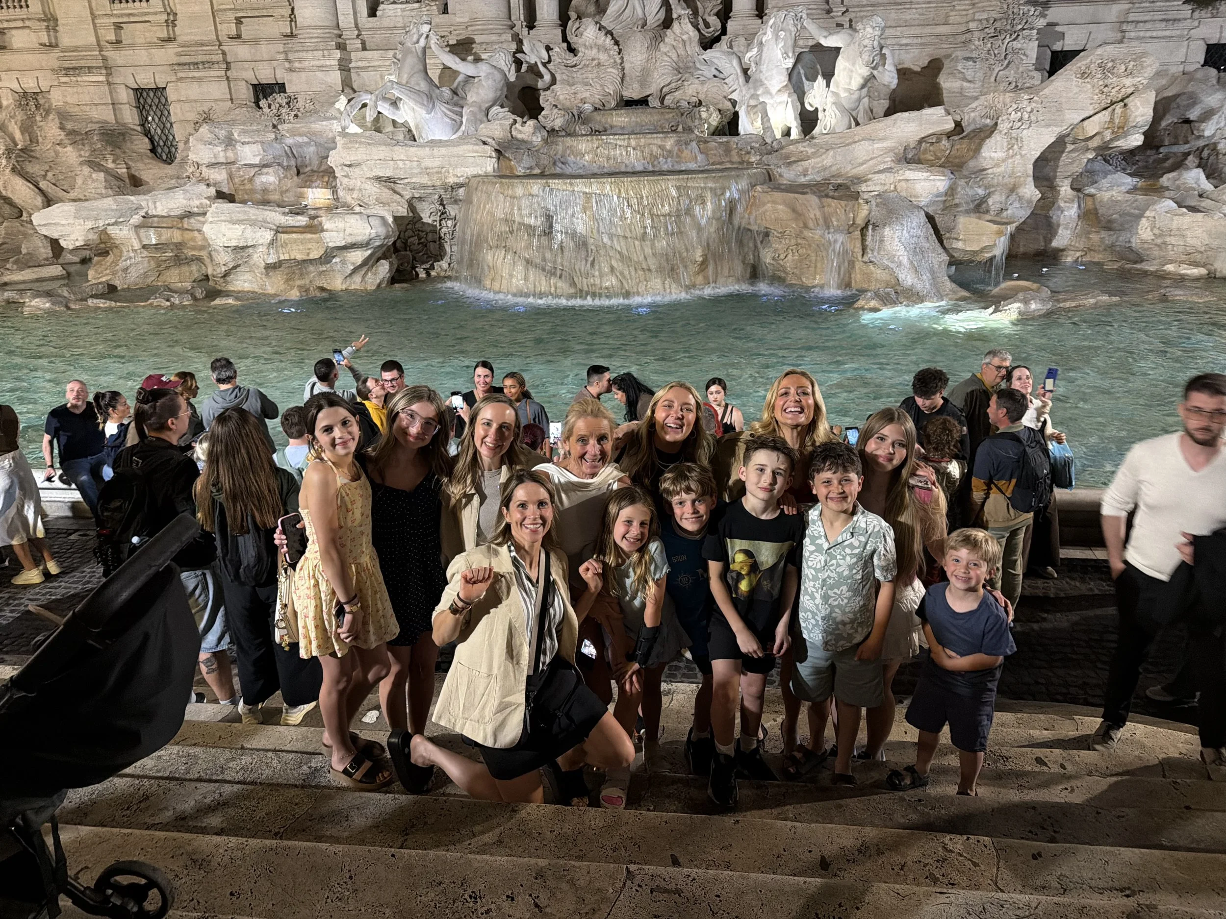 italy tour with kids - trevi fountain