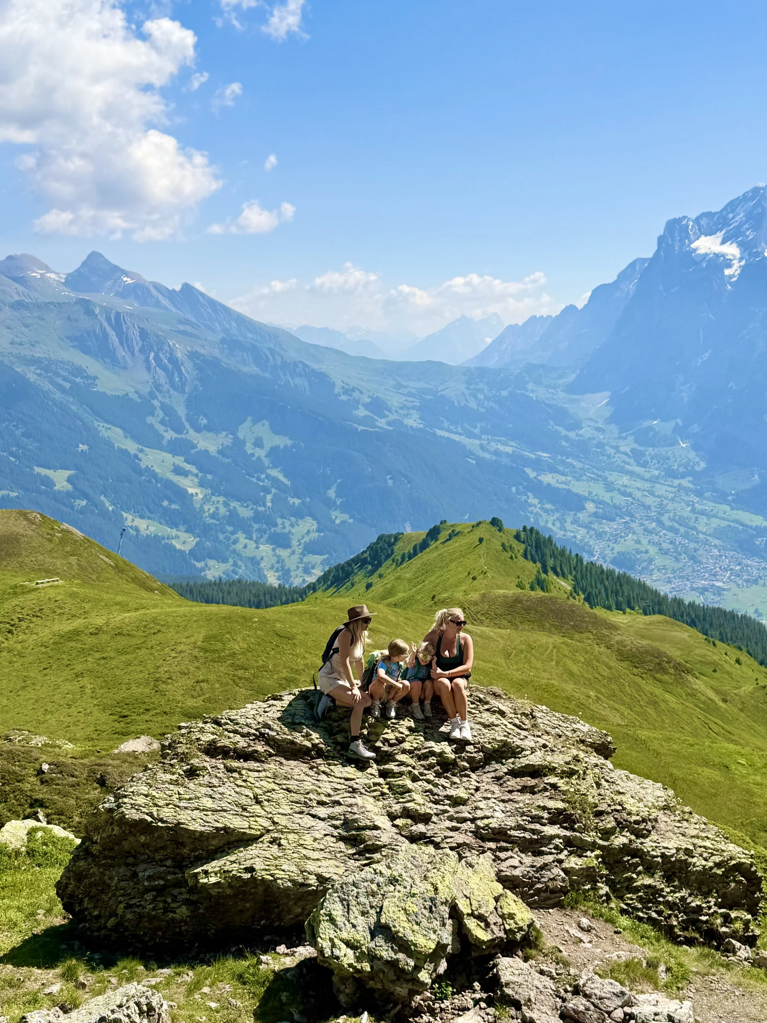 Panorama Trail Hike with Kids Switzeralnd