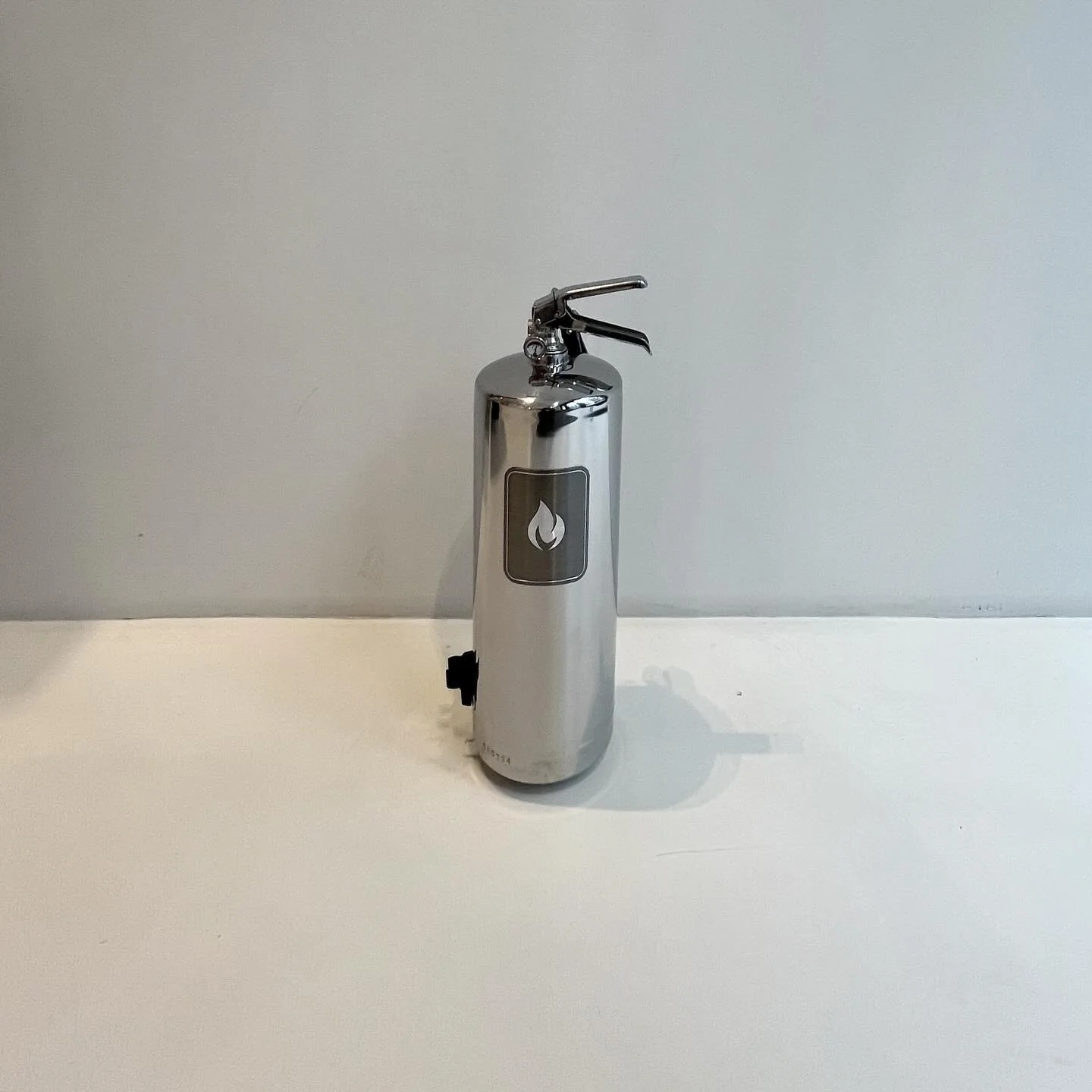 CHI CHI CLUB IS ON FIRE