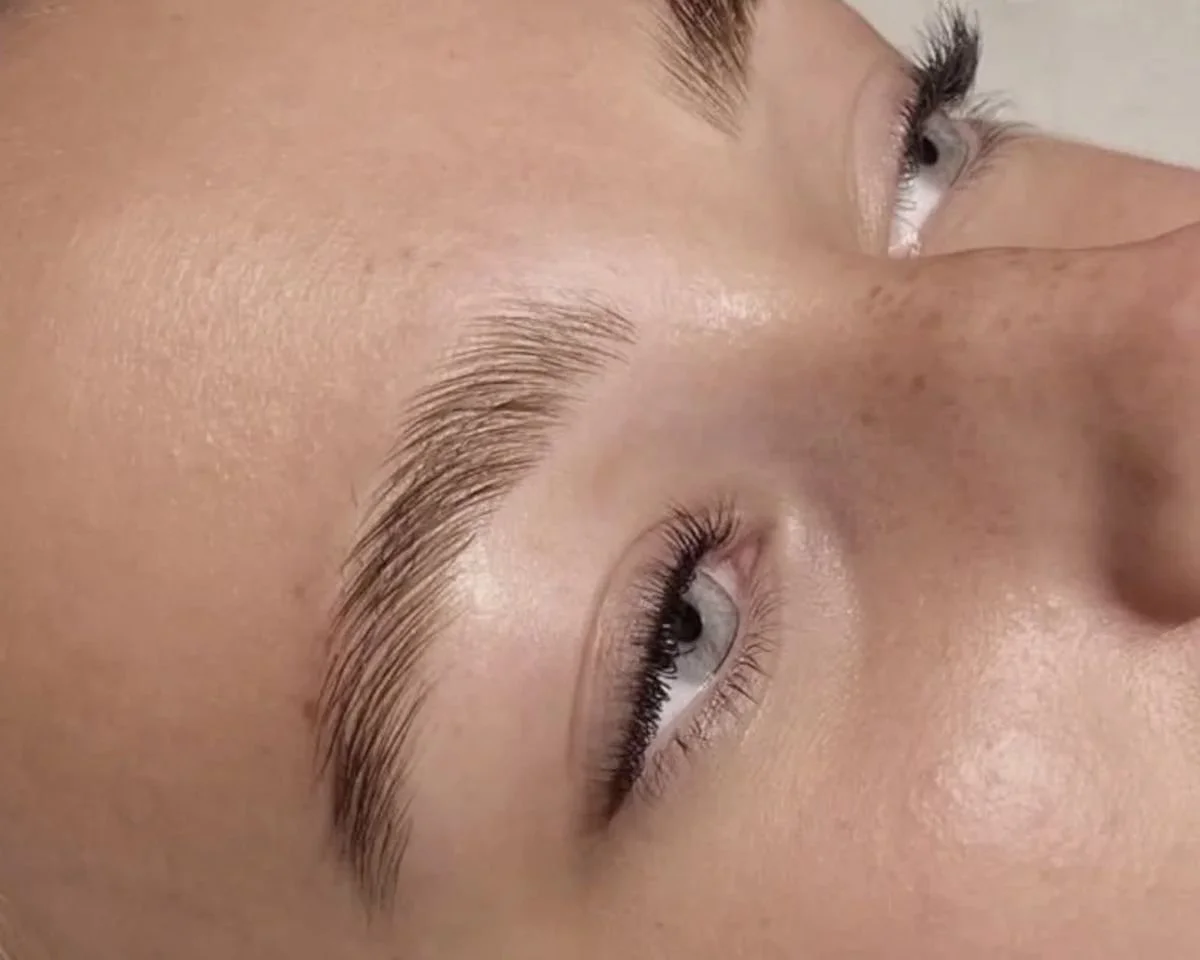 Chi Chi Club Microblading Natürliches Ergebnisse 