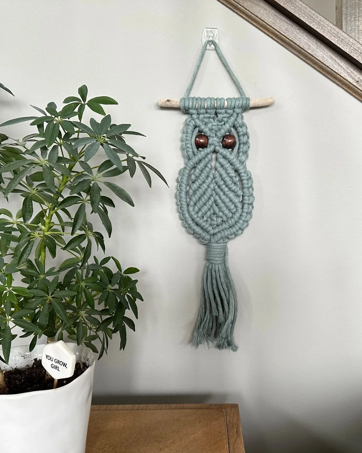 macrame owl wall hanging