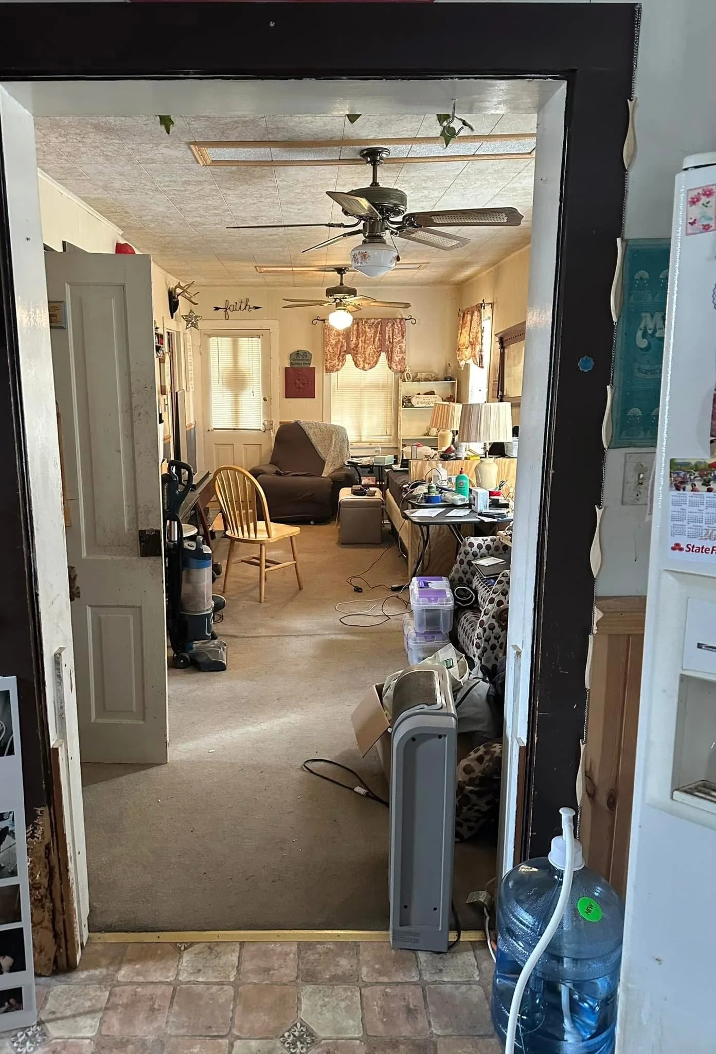 Port Washington before livingroom.JPG