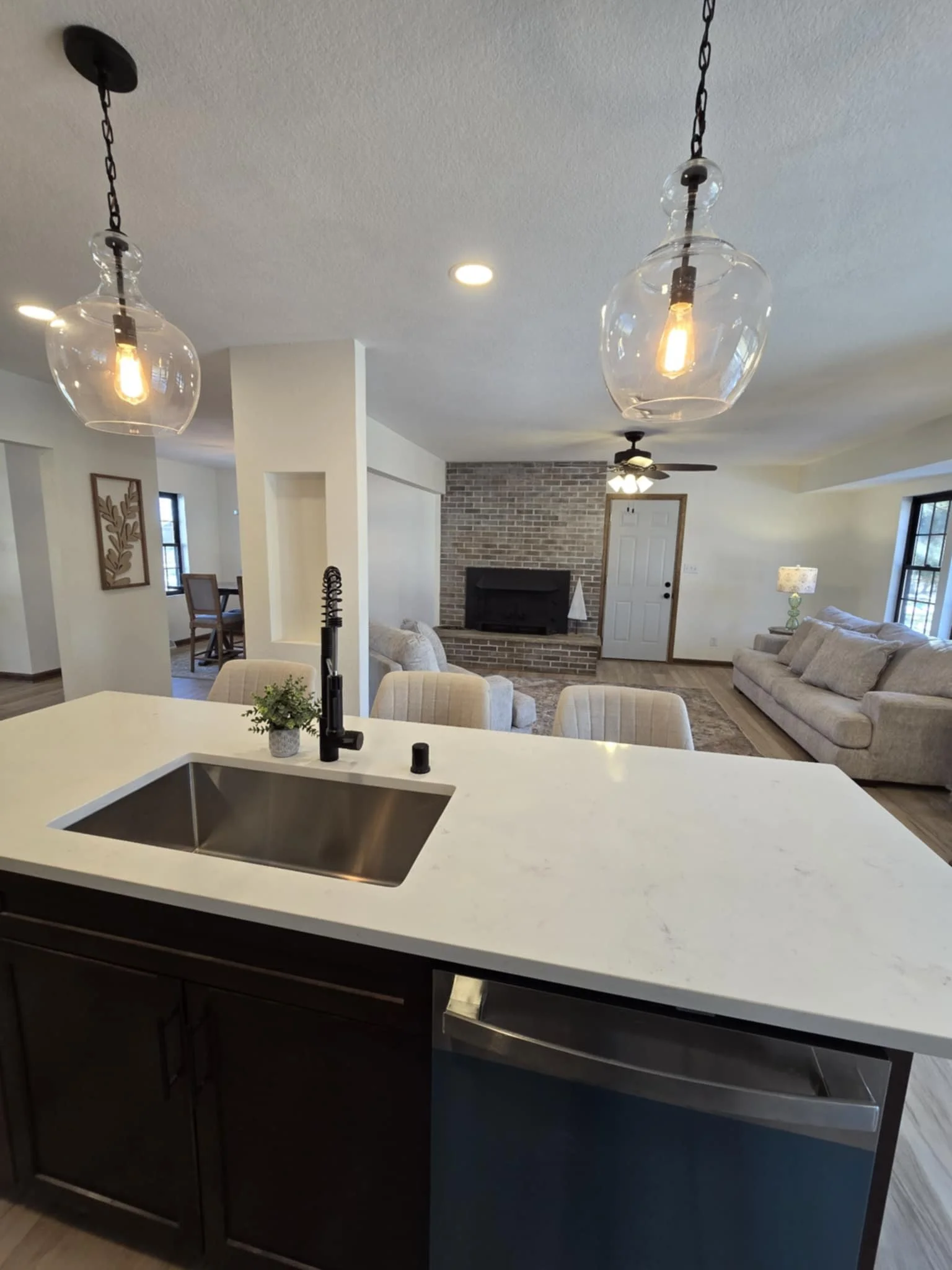 Livingroom/Kitchen After