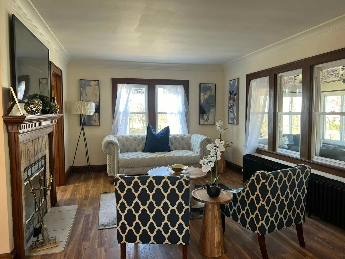 Bluemound living room after.jpg