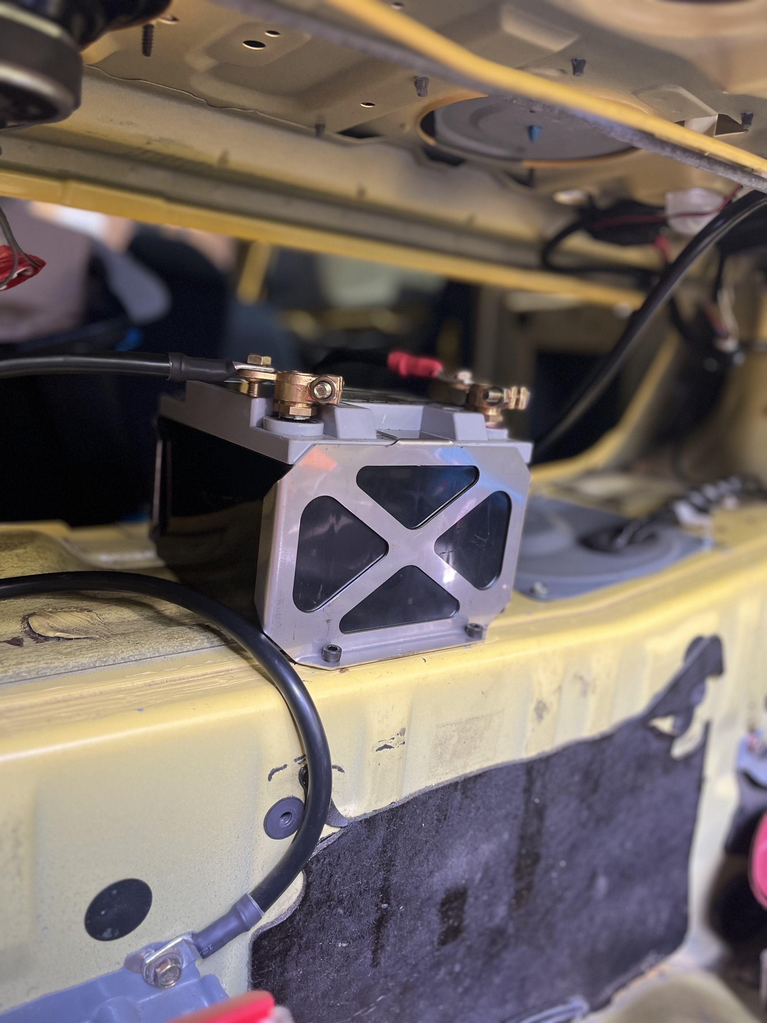 Battery hold down clamp Fullriver HC28 battery