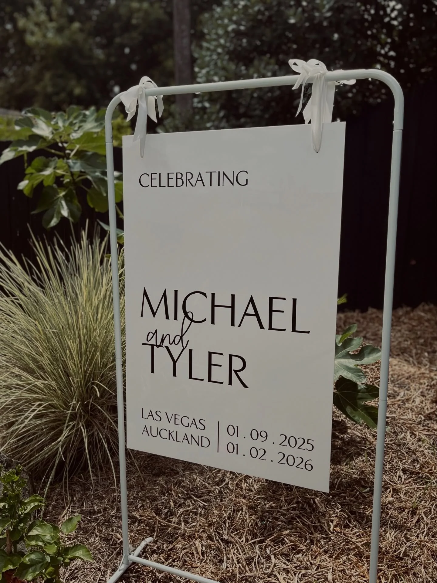 ✨A very special ceremony to celebrate Michael &amp; Tyler. They got married in Vegas last year, so over the weekend they got the chance to renew their vows for friends and family. Also&hellip;.swipe for the most INCREDIBLE cake! ✨