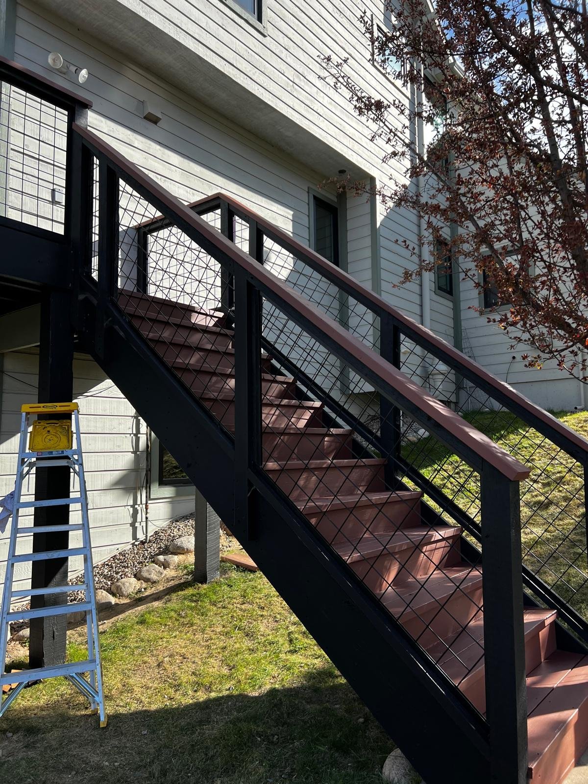 Escaleras eagle deck.jpg