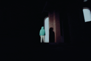 Moncler-DC HEVC 4.gif