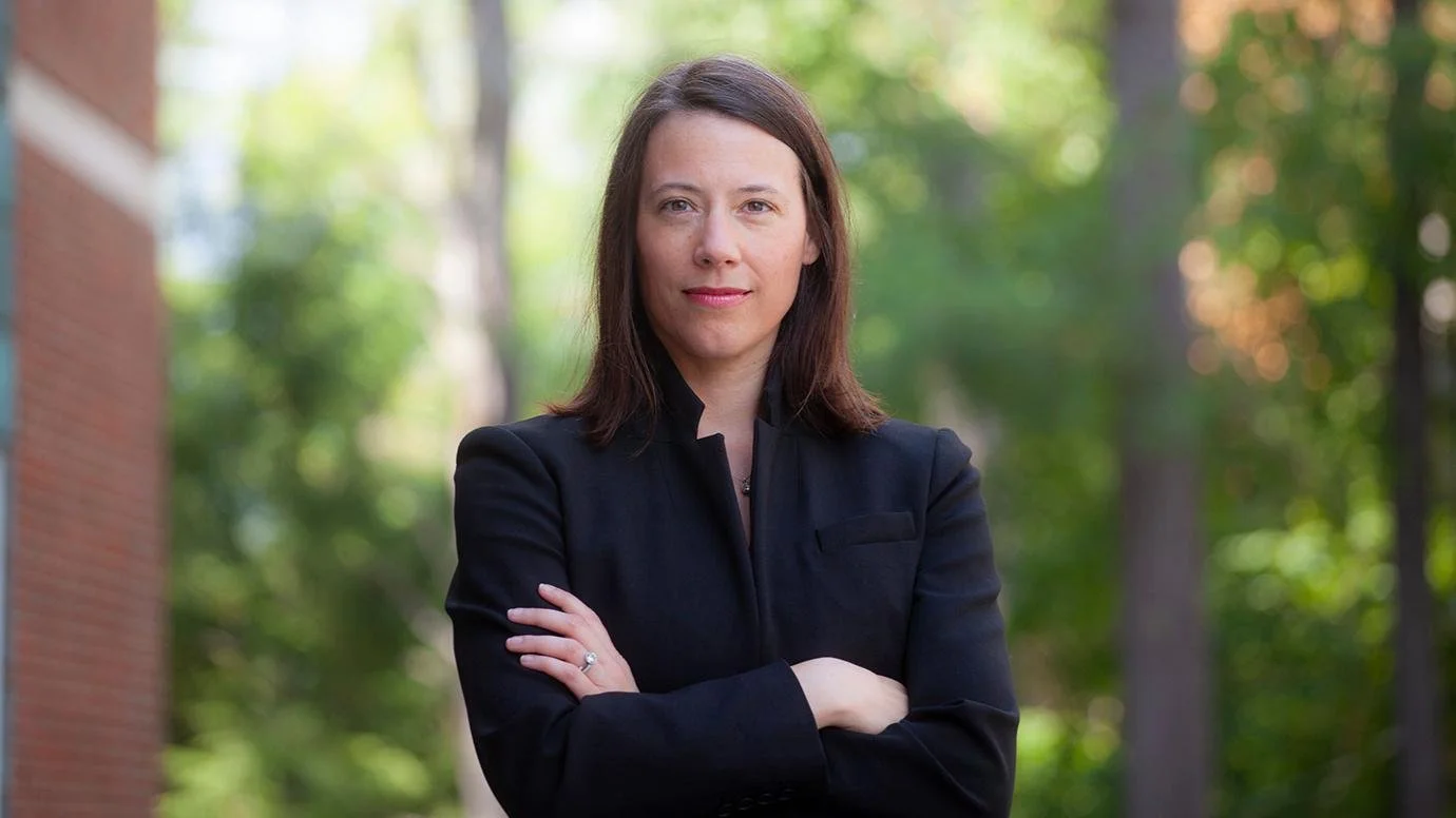 Leininger, Lindsey - Headshot.jpeg