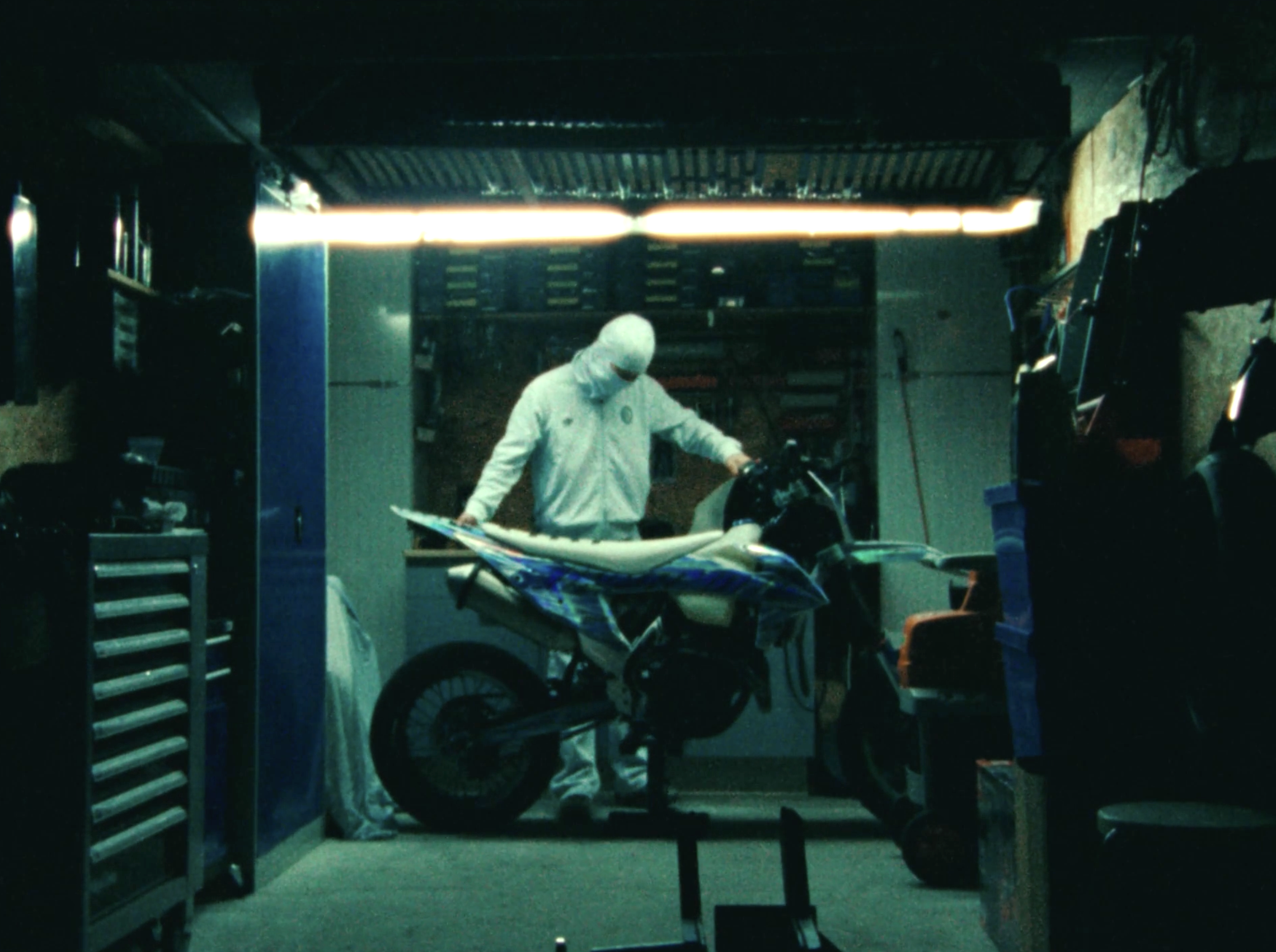 RAVANI:OFF TRACK