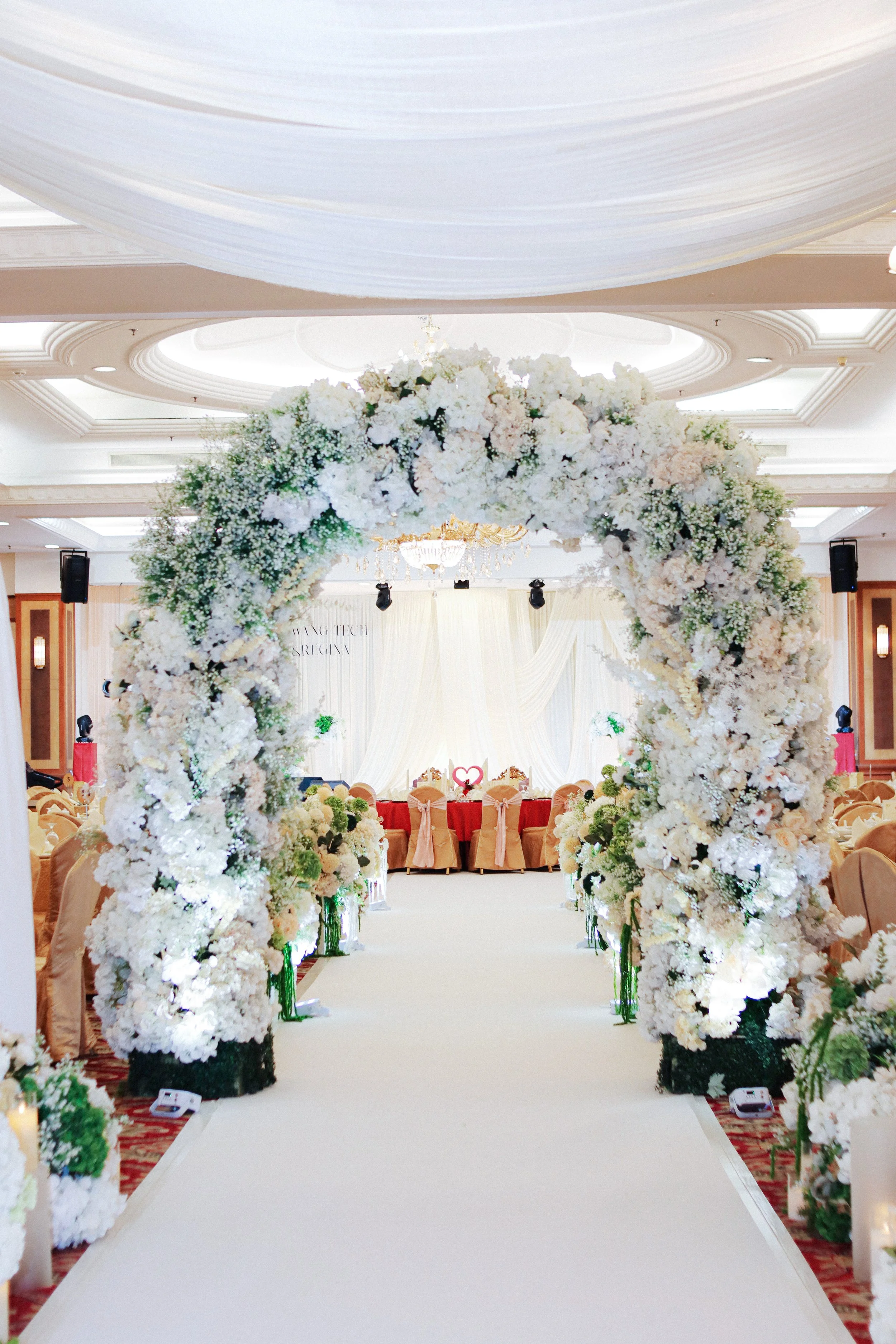 Full flower arch.jpg