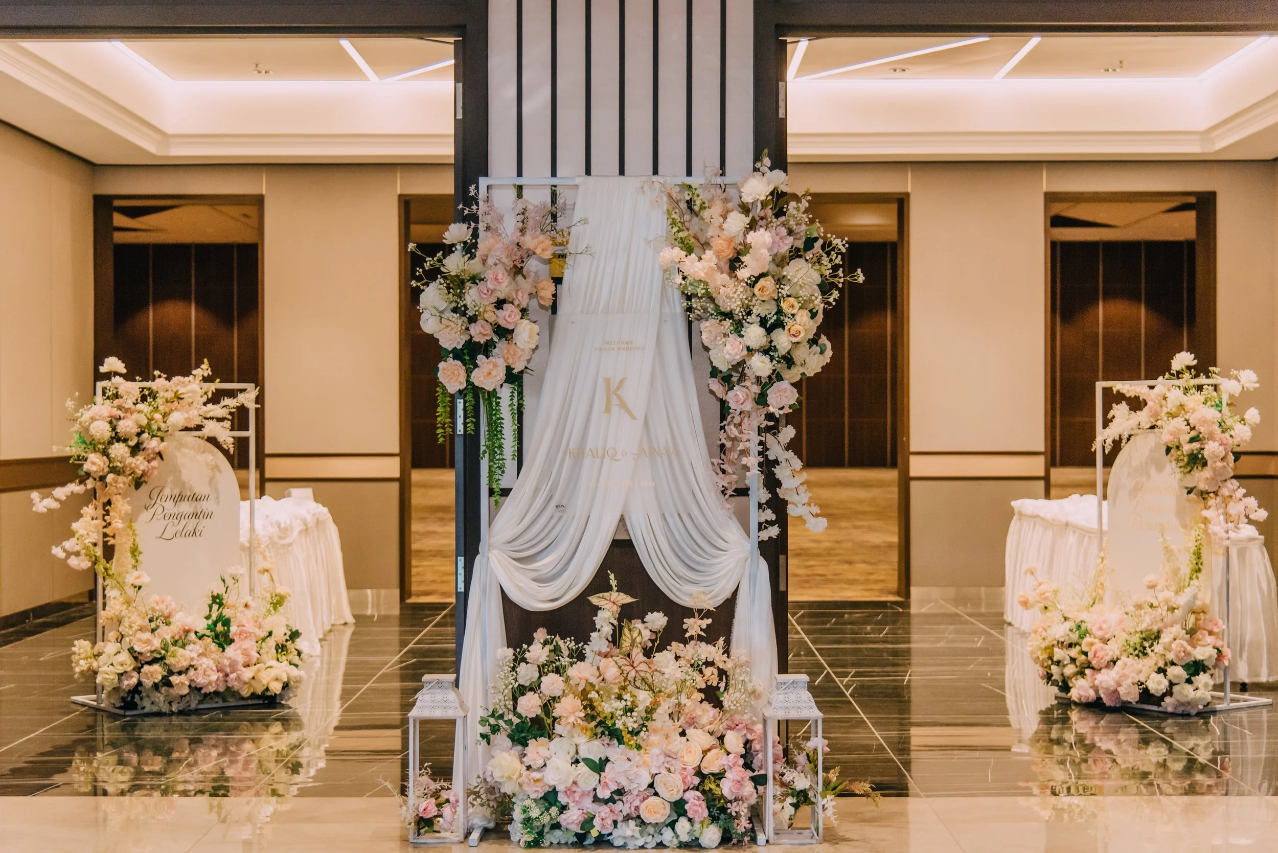 Entrance deco.jpg