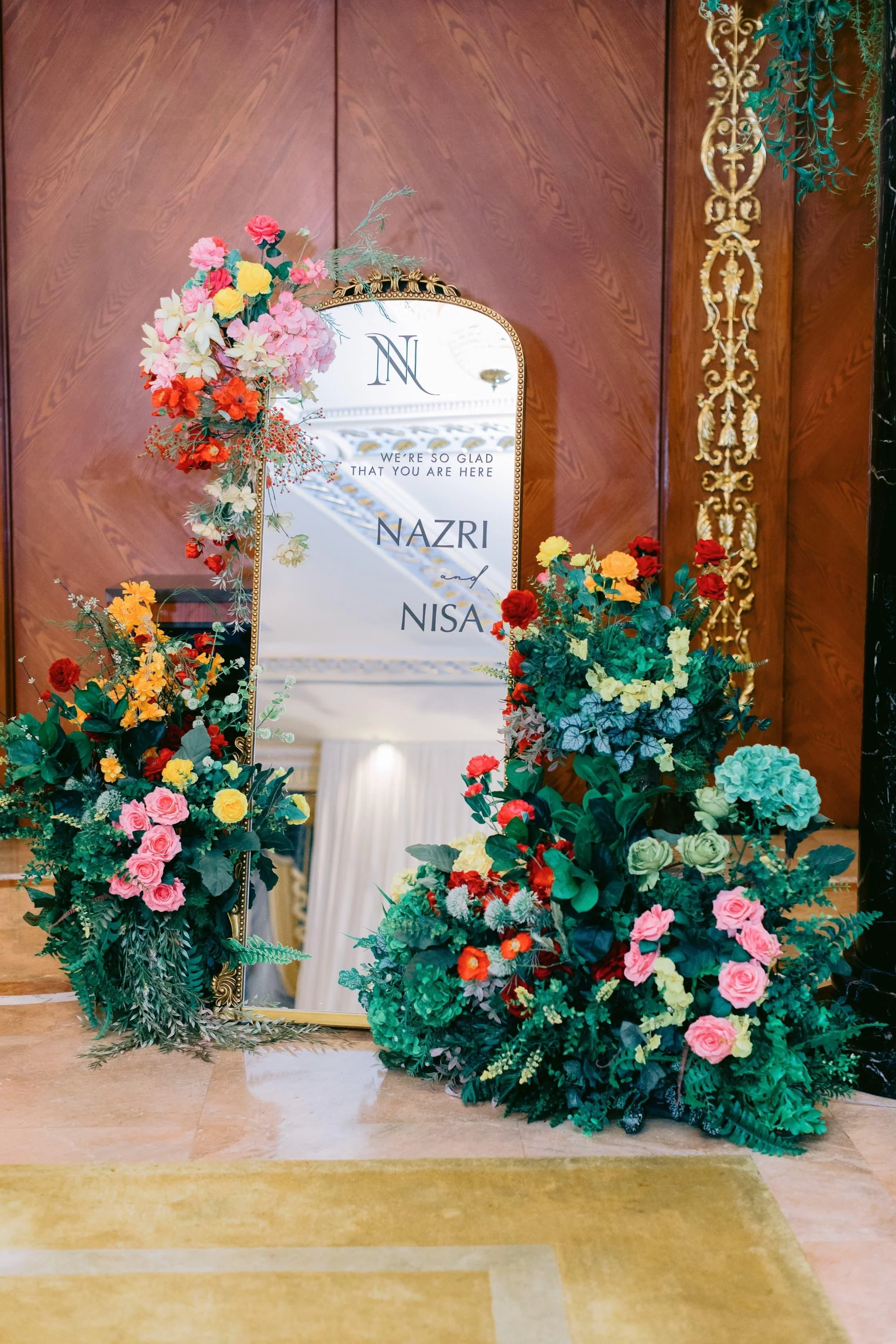 mirror entrance deco.jpeg