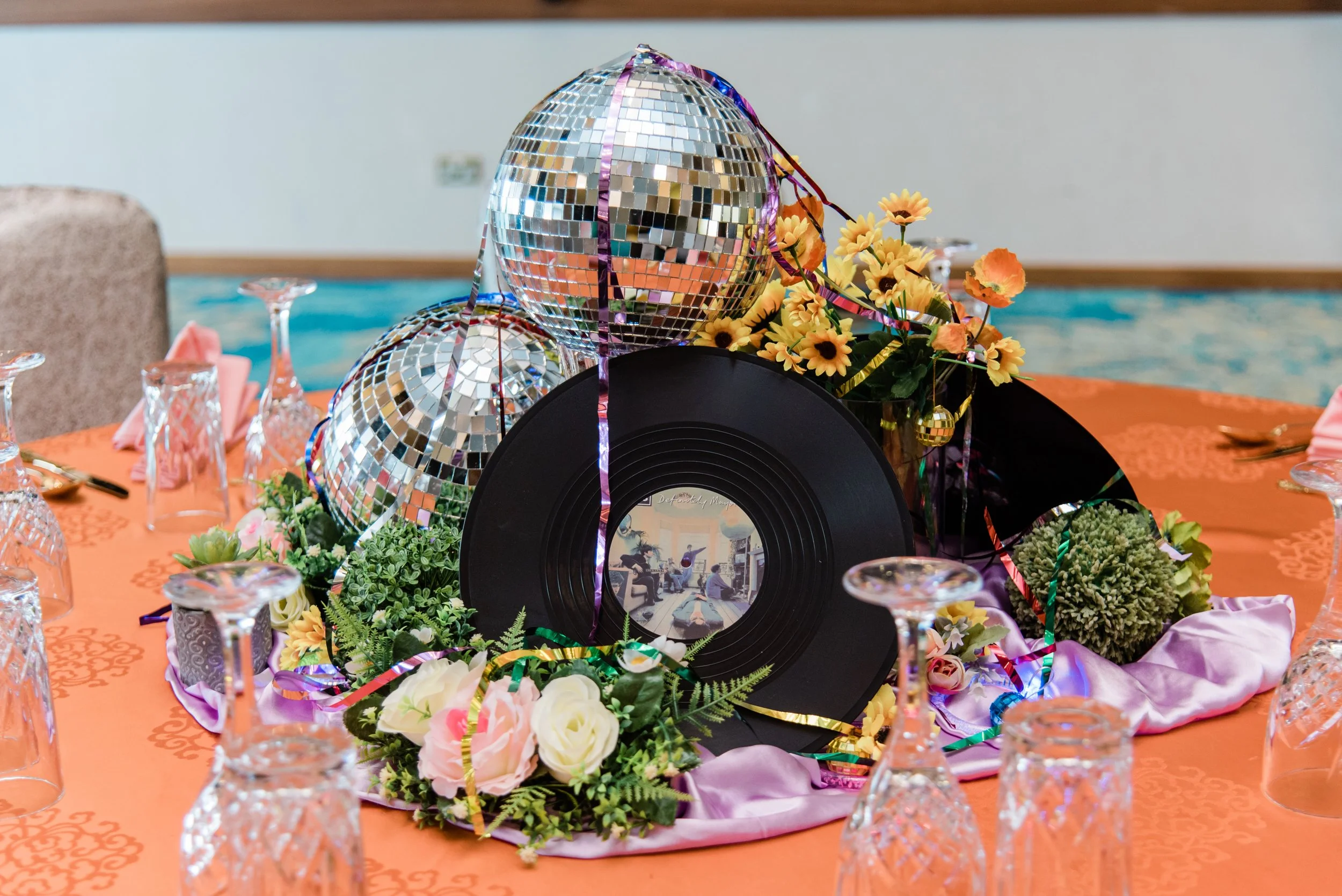 Vip table deco disco ball.jpg