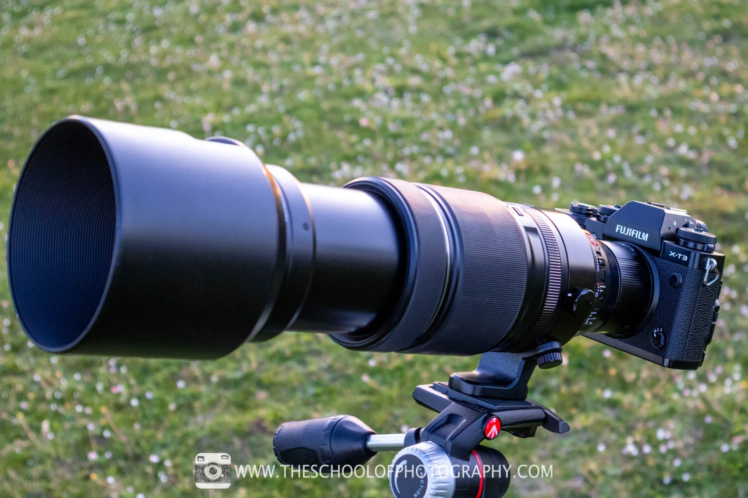 Camera setup to photograph the moon