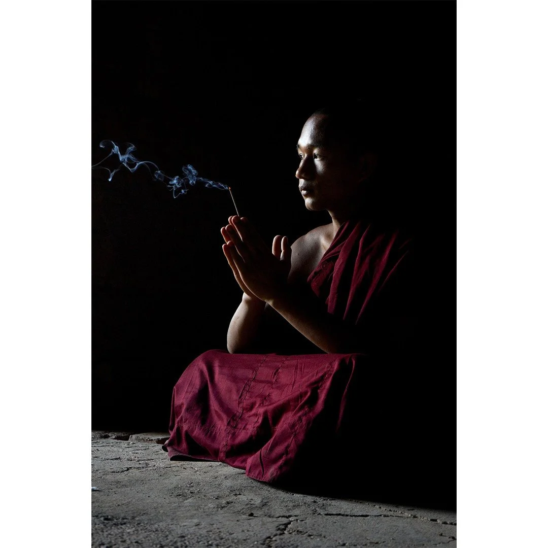 A Moment of Stillness 🙌⁠
⁠
Wonderful photo by member Glenn Tetley @bighiker in response to this months assignment 'Chiaroscuro' 📸👏⁠
⁠
Sony a7 III - f/6.3 - 1/80 sec - ISO 2500 - 70mm⁠
⁠
Glenn writes, "A Monk in prayer. This was in a temple in