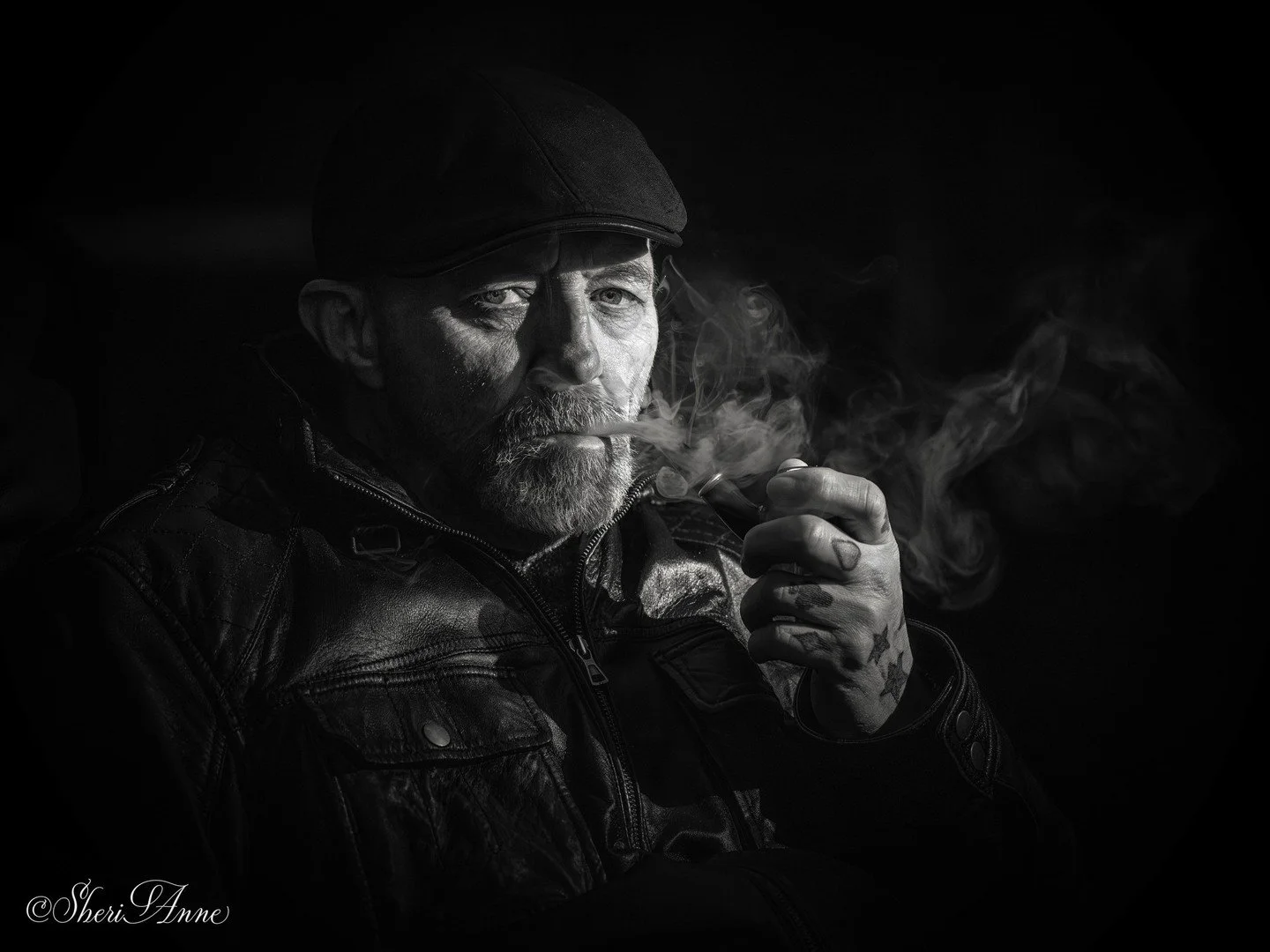 Light. Shadow. Story.⁠
⁠
Great portrait photo by member Sheri Anne @sheri_anne_photo 📸👏⁠
⁠
f/4 - 1/60 sec - ISO 1600⁠
⁠
Sheri writes, "'That Condor Moment'. I recreated this one as I wasn't happy with the higher ISO in the previous one. So her