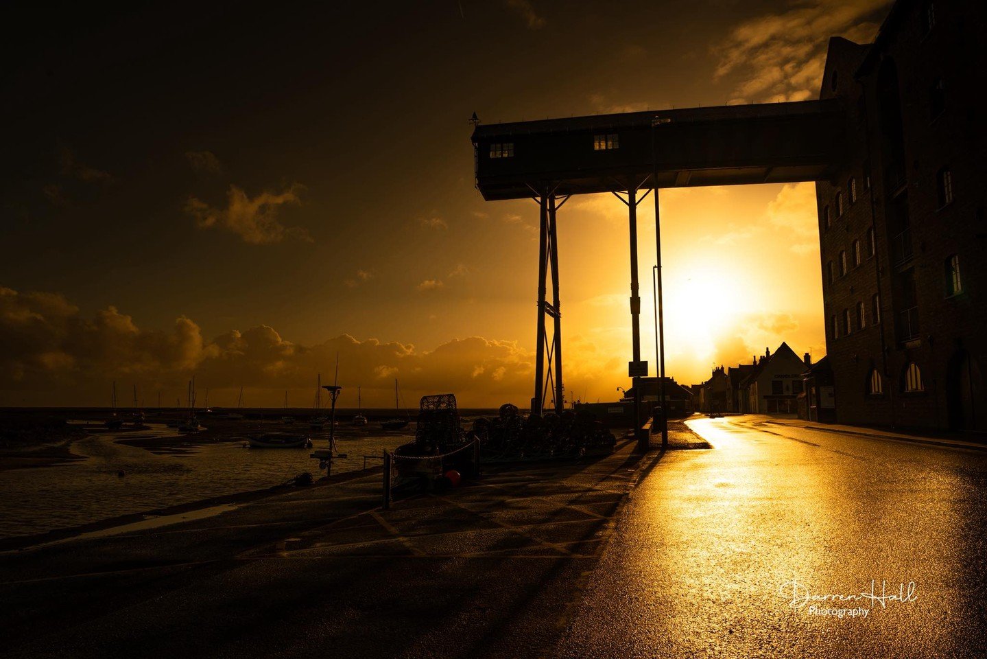 Moody light, quiet streets, and a moment that almost feels cinematic.⁠
⁠
Super capture by member Darren Hall @dhall.photography 👏📸⁠
⁠
f/11 - 1/800 sec - ISO 50 - 24mm⁠
⁠
Darren writes, "A mean and moody morning on The Quay at Wells-next-the-Se