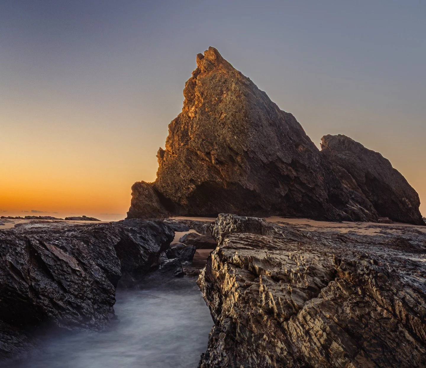 Carved by time, lit by the last light of day ⛰️☀️ - Stunning image captured by member Alex Fooks 📸👏⁠
⁠
f/18 - 1/4 sec - ISO 100 - Focal length 22mm⁠
HDR of 3 Images⁠
⁠
Alex writes, "Good Morning From Australia 🙂 Early morning today photograph