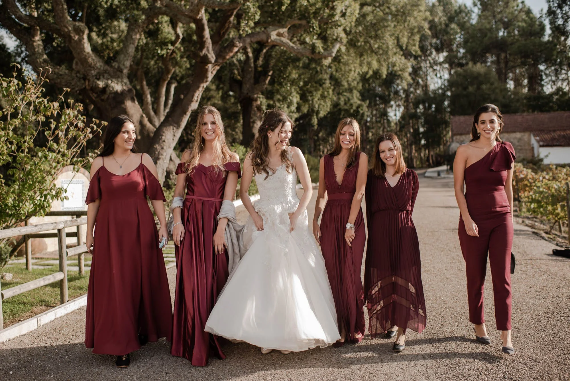 DIFFERENT PICTURE WITH BRIDESMAID_2000px-60.jpg