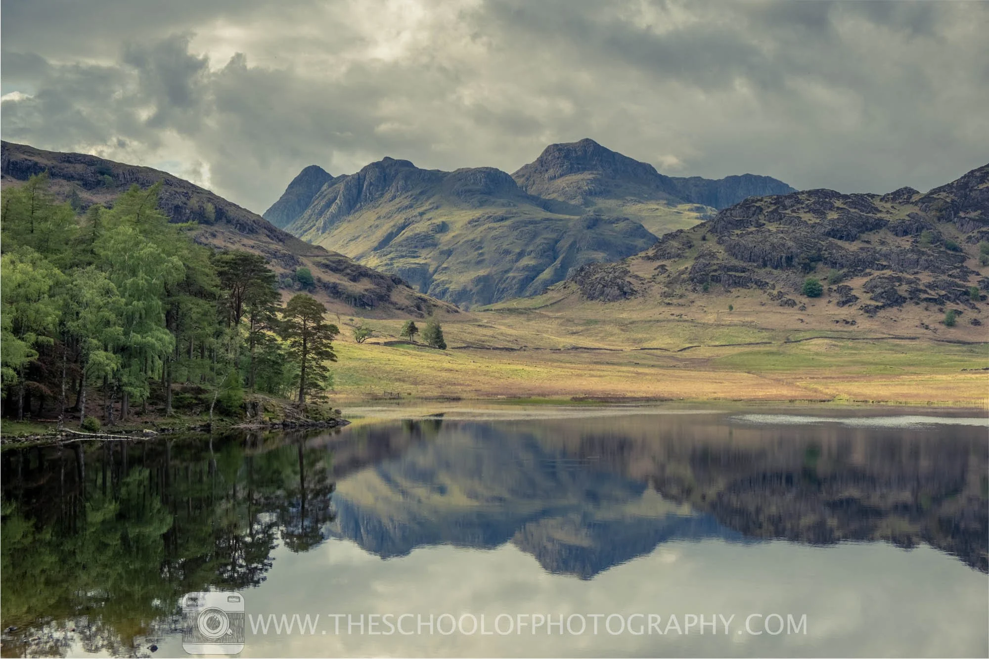 shot of mountain using exposure bracketing and hdr merge