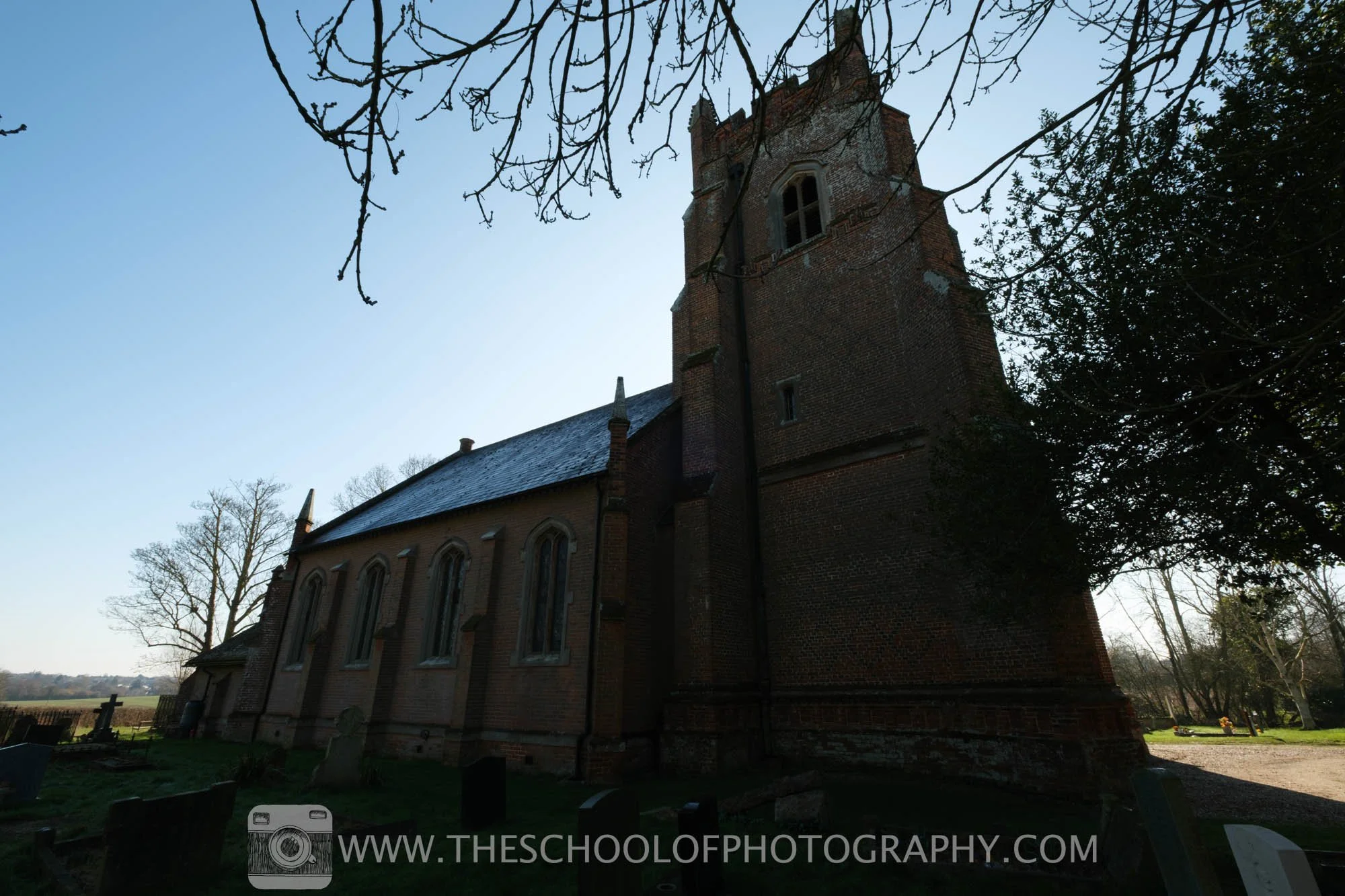 base exposure of the shaded side of a church for exposure bracketing