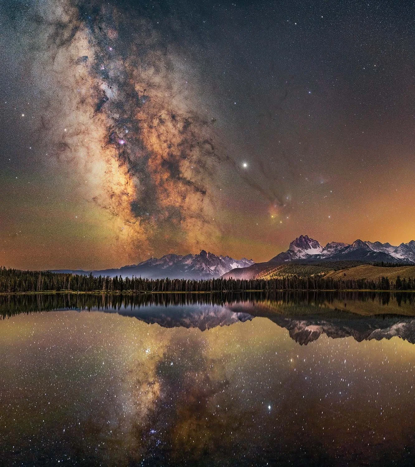 The Red Lake of Stars © Bryony Richards (USA)