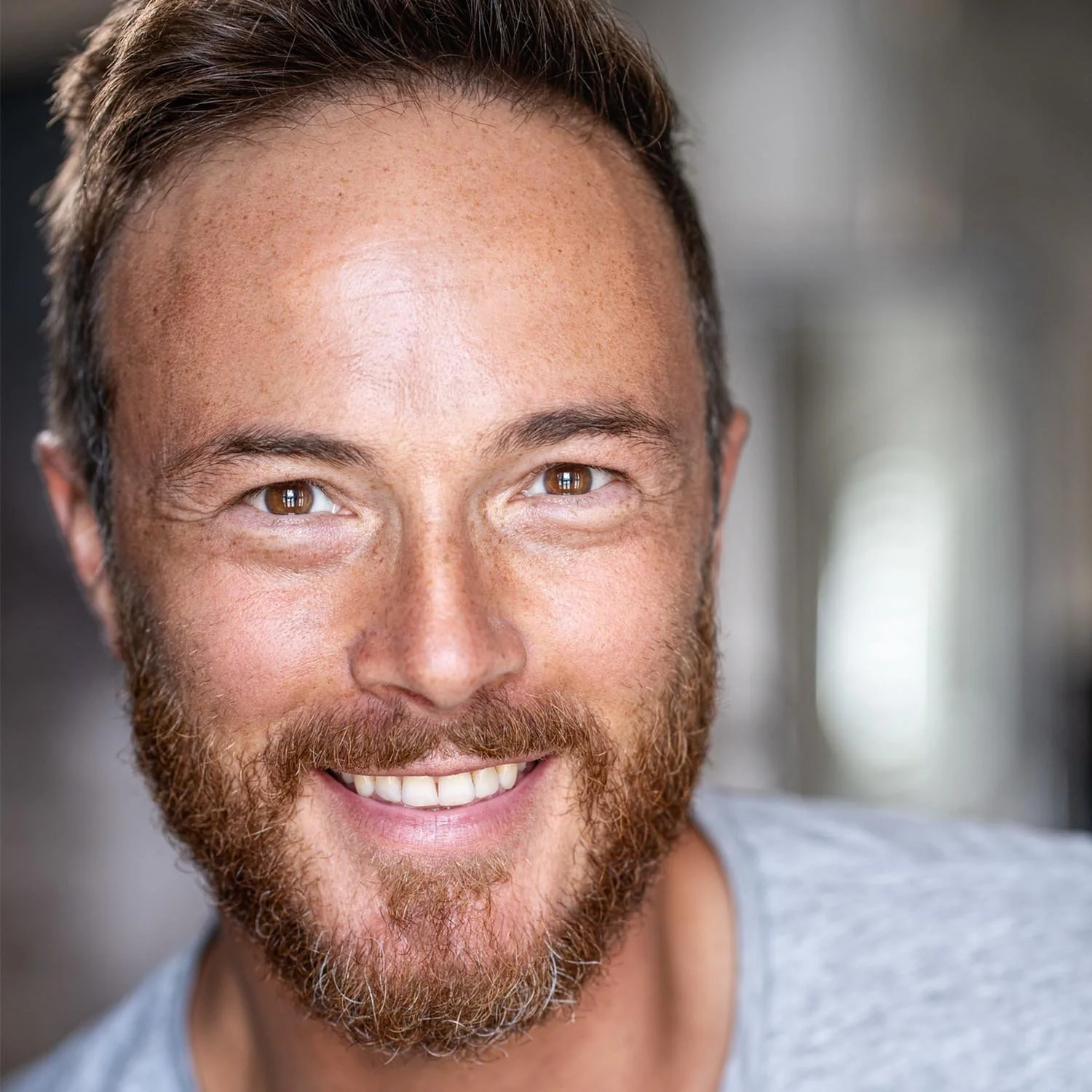 Profile image of famous portrait photographer Mark McGee