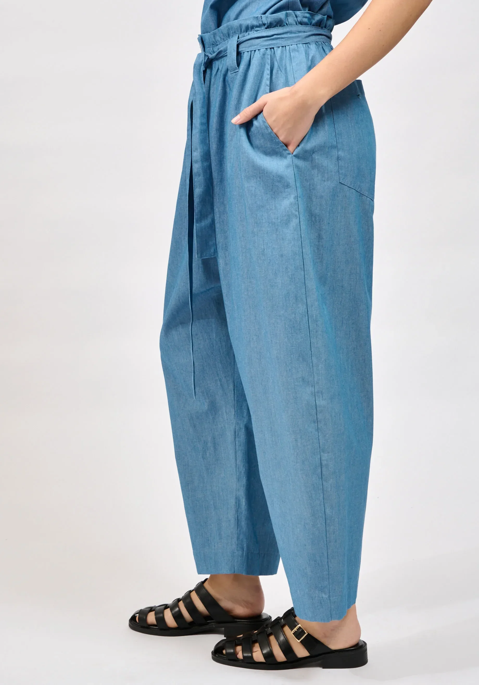 MEY+PANTS-1840x2632.webp